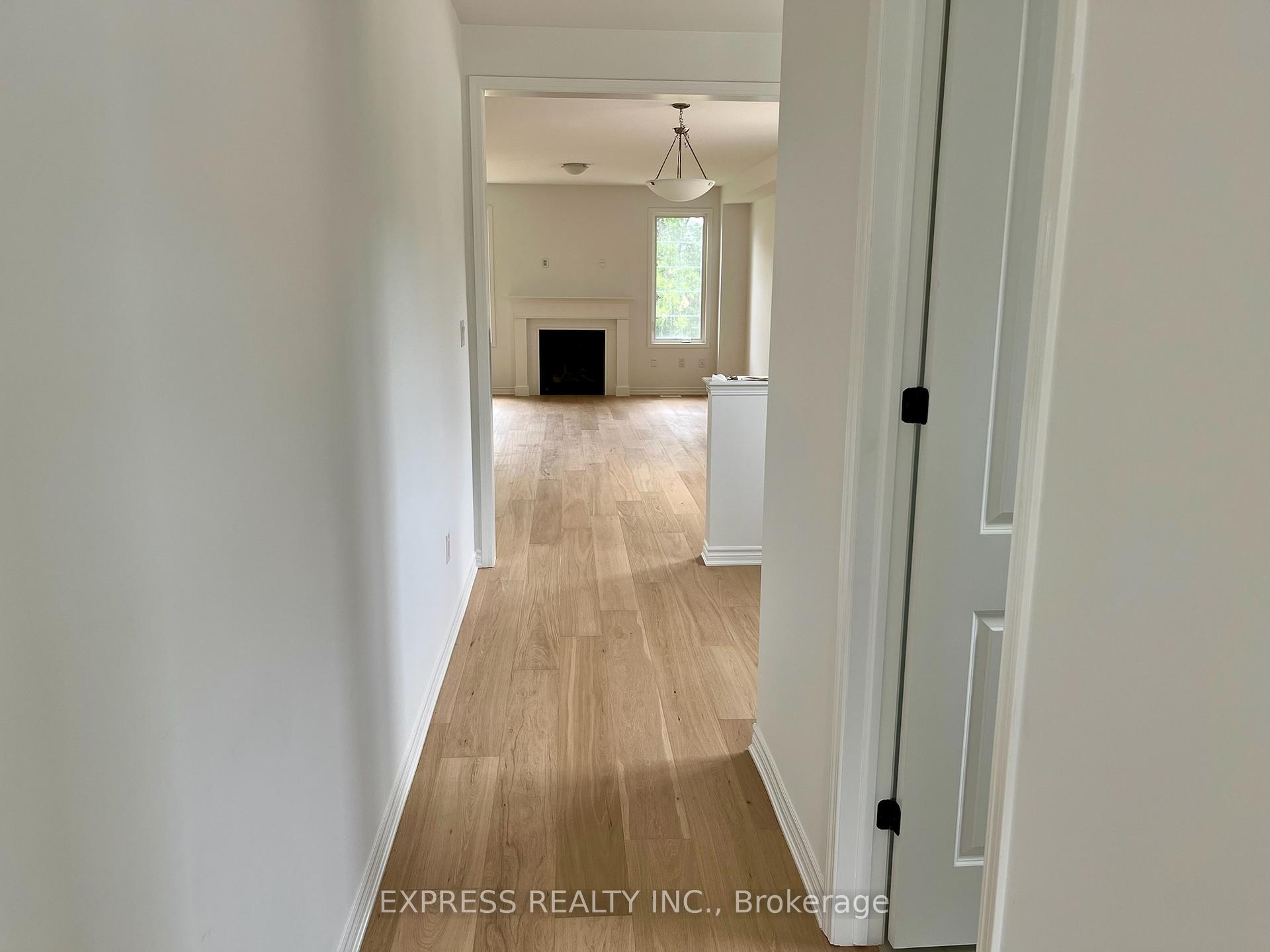 Photo 9 of 1275 Stirling Todd Crescent, Milton, Bowes — HOMEH