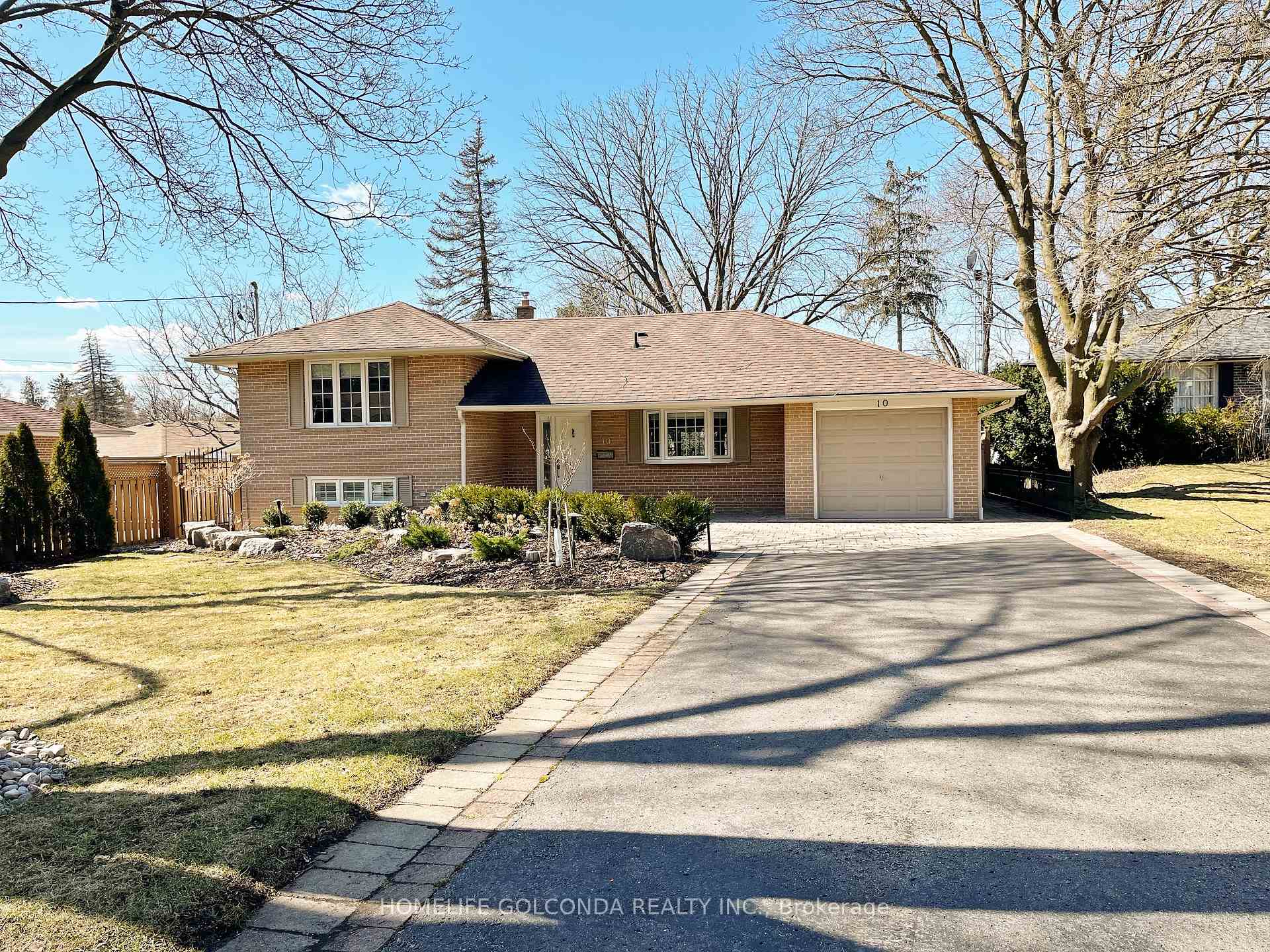Photo 1 of 10 Willowgate Drive, Markham, Bullock — HOMEH
