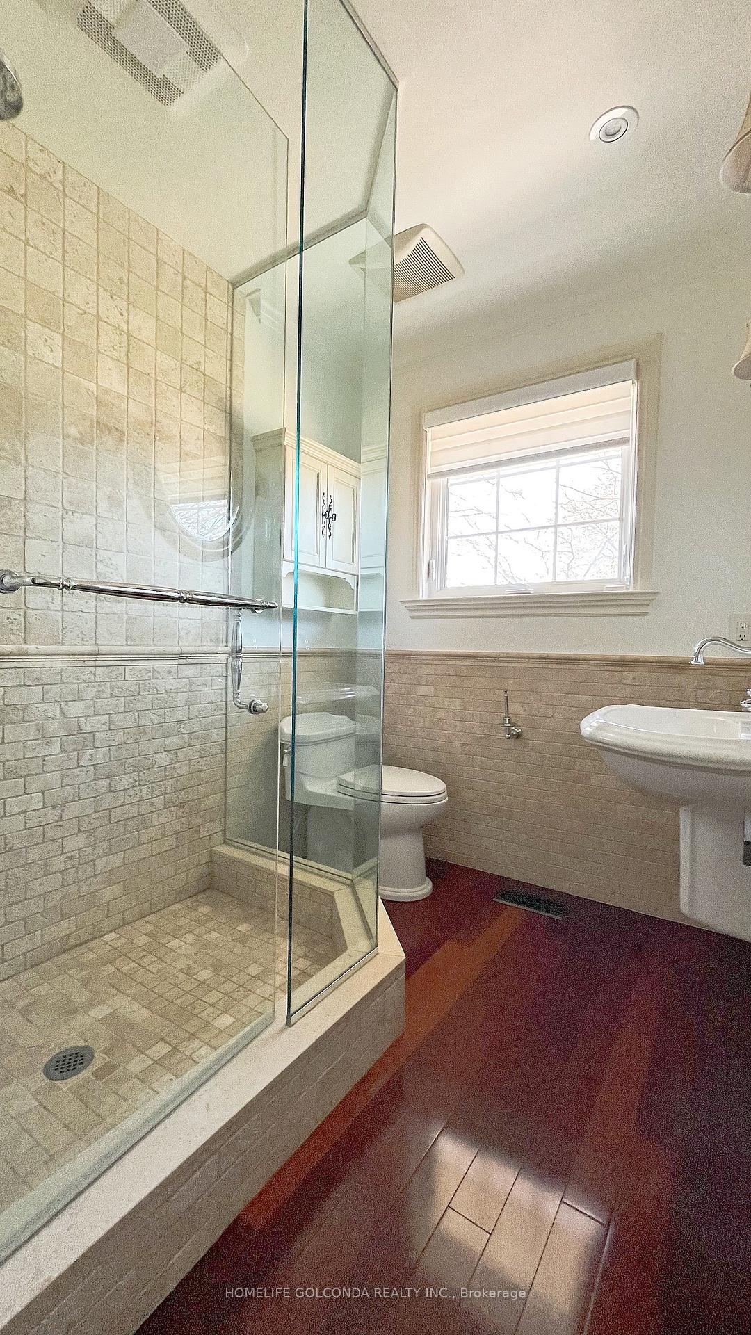 Photo 4 of 10 Willowgate Drive, Markham, Bullock — HOMEH