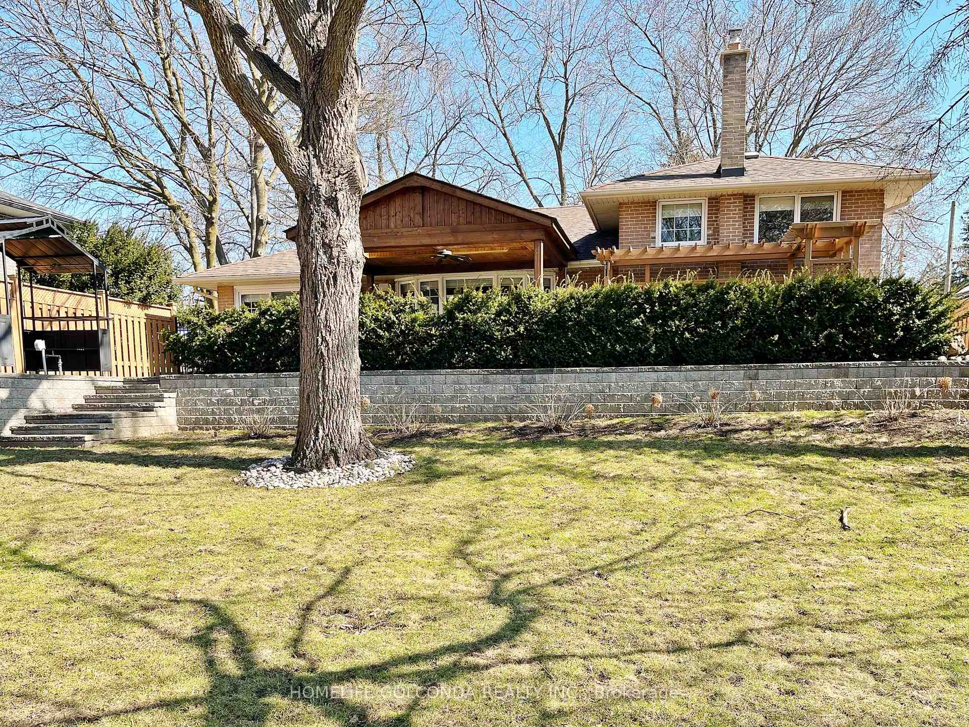 Photo 11 of 10 Willowgate Drive, Markham, Bullock — HOMEH