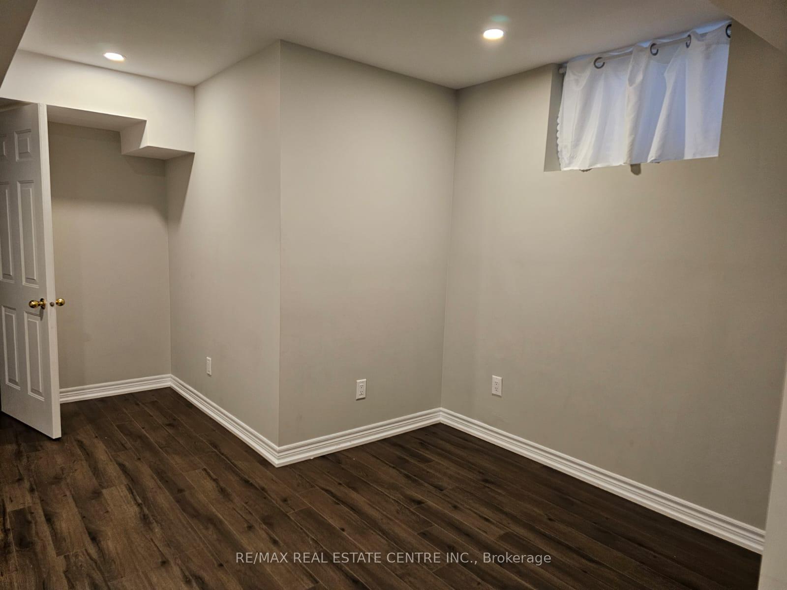 Front of Unit BASEMNT, 1172 Field Drive