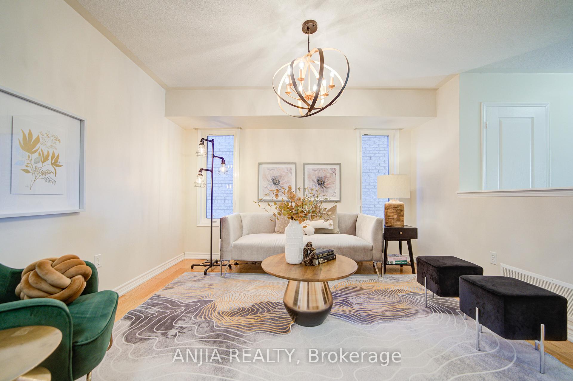 Photo 7 of 56 Old Oak Lane, Markham, Cornell — HOMEH
