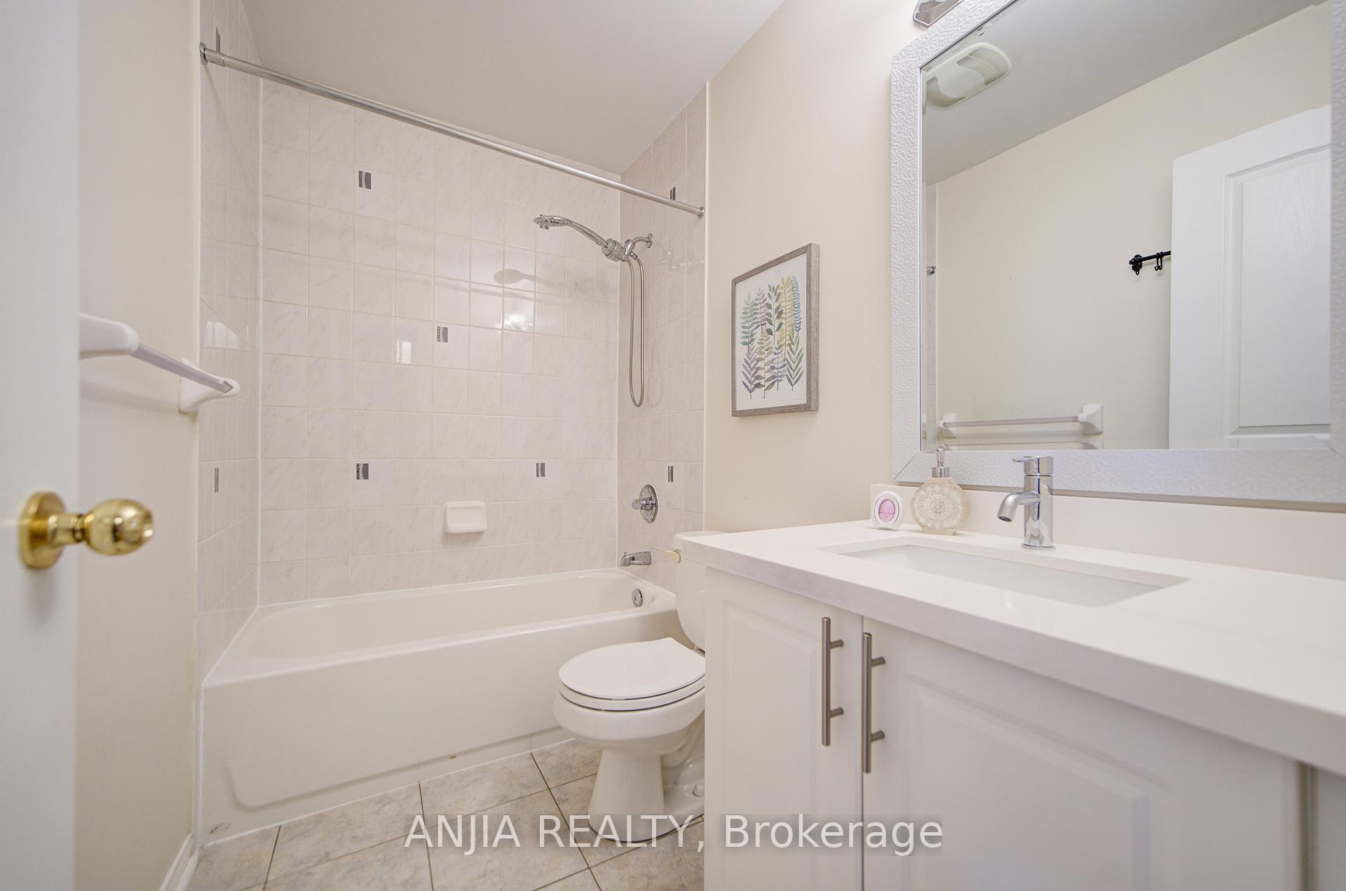 Photo 43 of 56 Old Oak Lane, Markham, Cornell — HOMEH