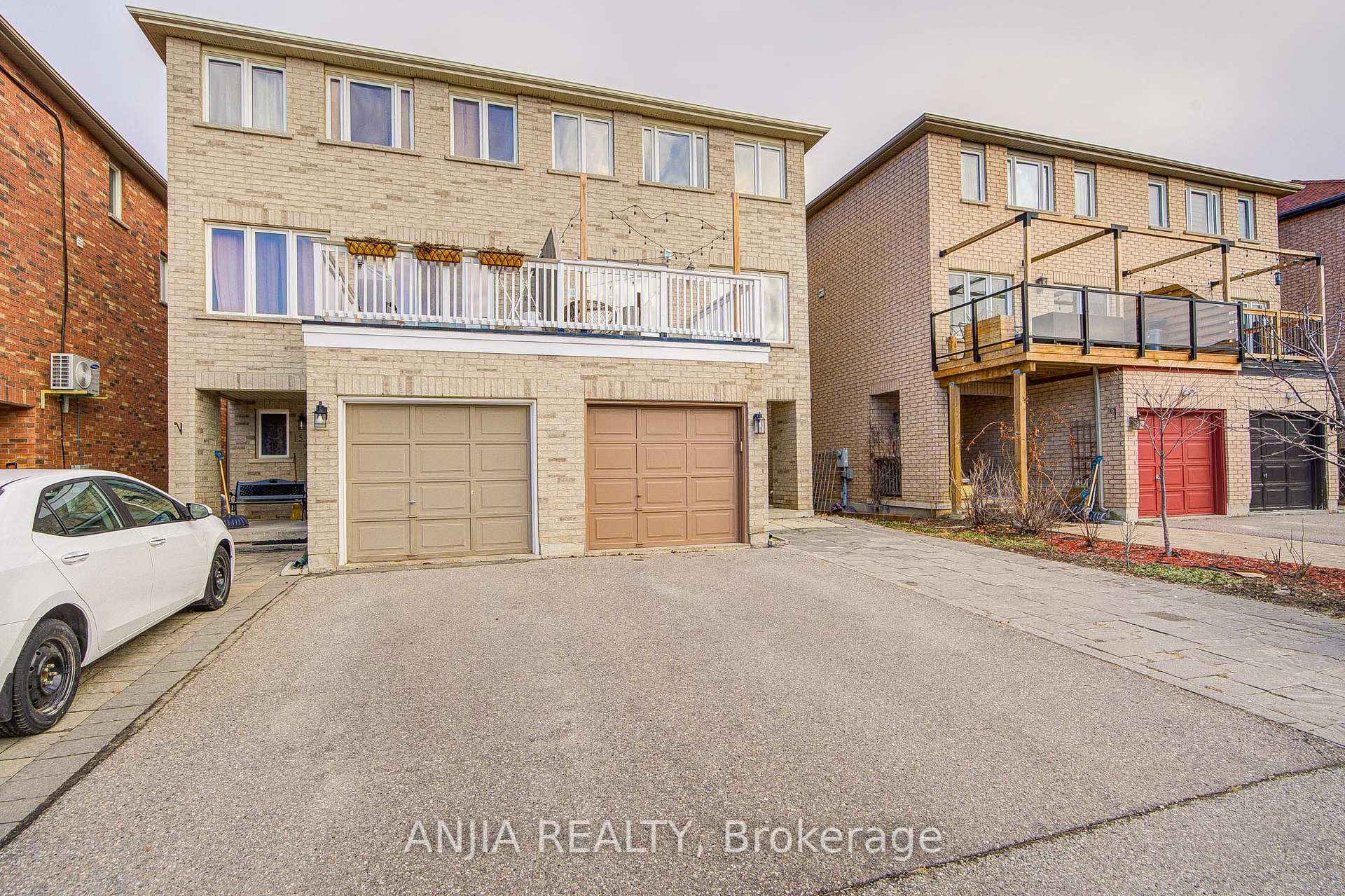 Photo 50 of 56 Old Oak Lane, Markham, Cornell — HOMEH