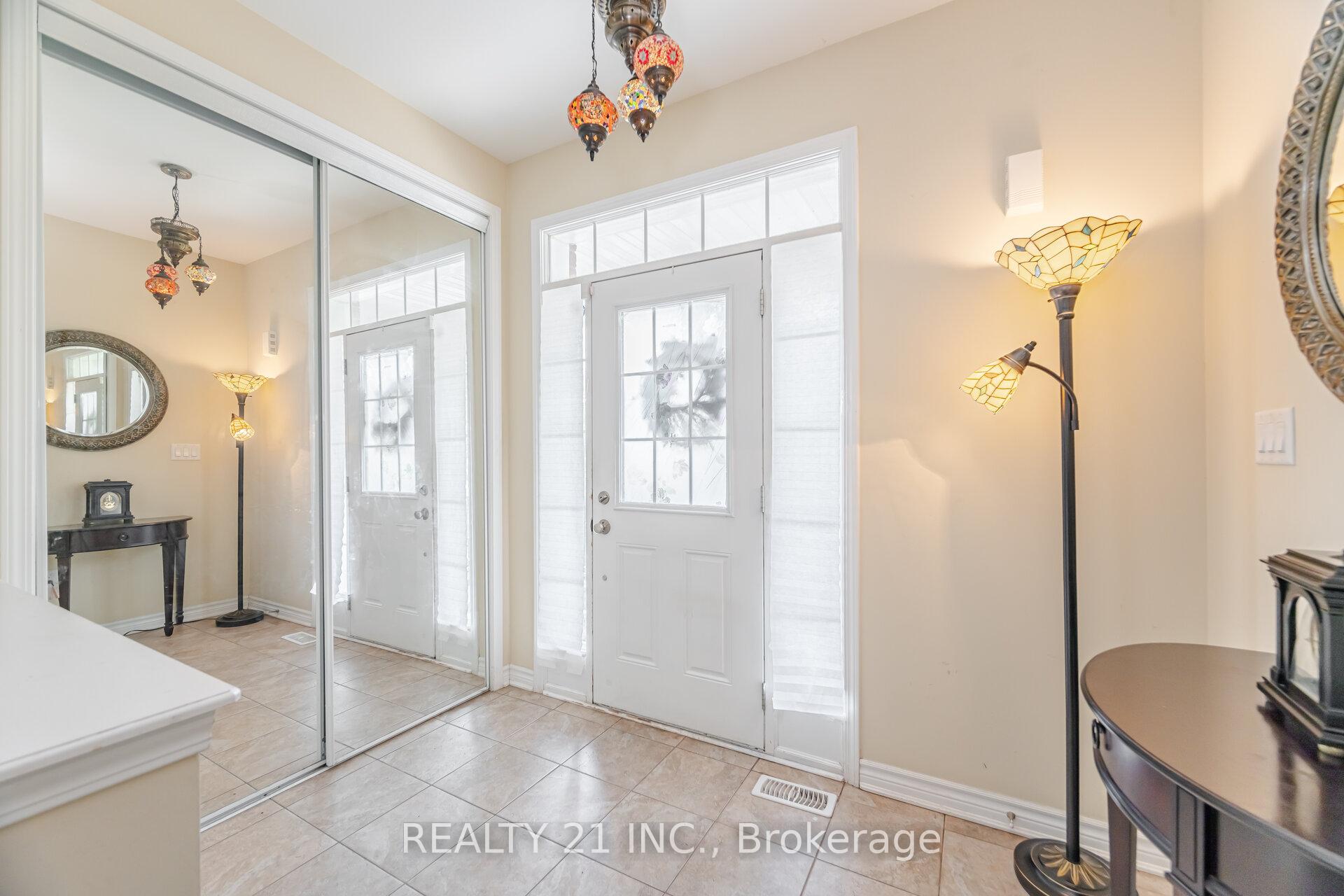 Photo 4 of 522 Bartleman Terrace, Milton, Coates — HOMEH