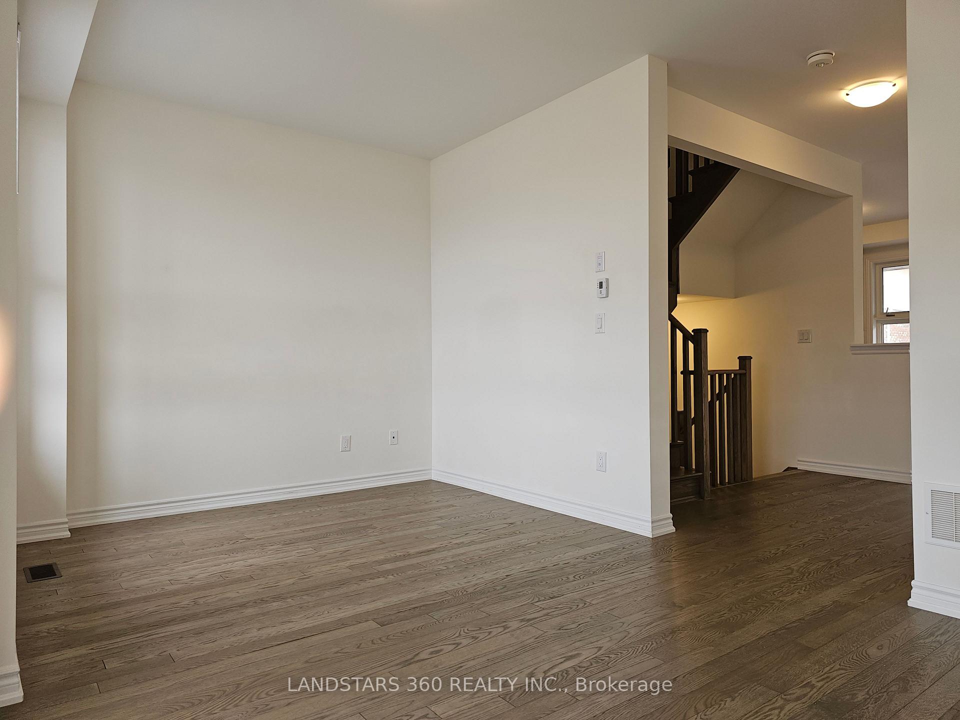 Photo 11 of 22 Chicago Lane, Markham, Wismer — HOMEH