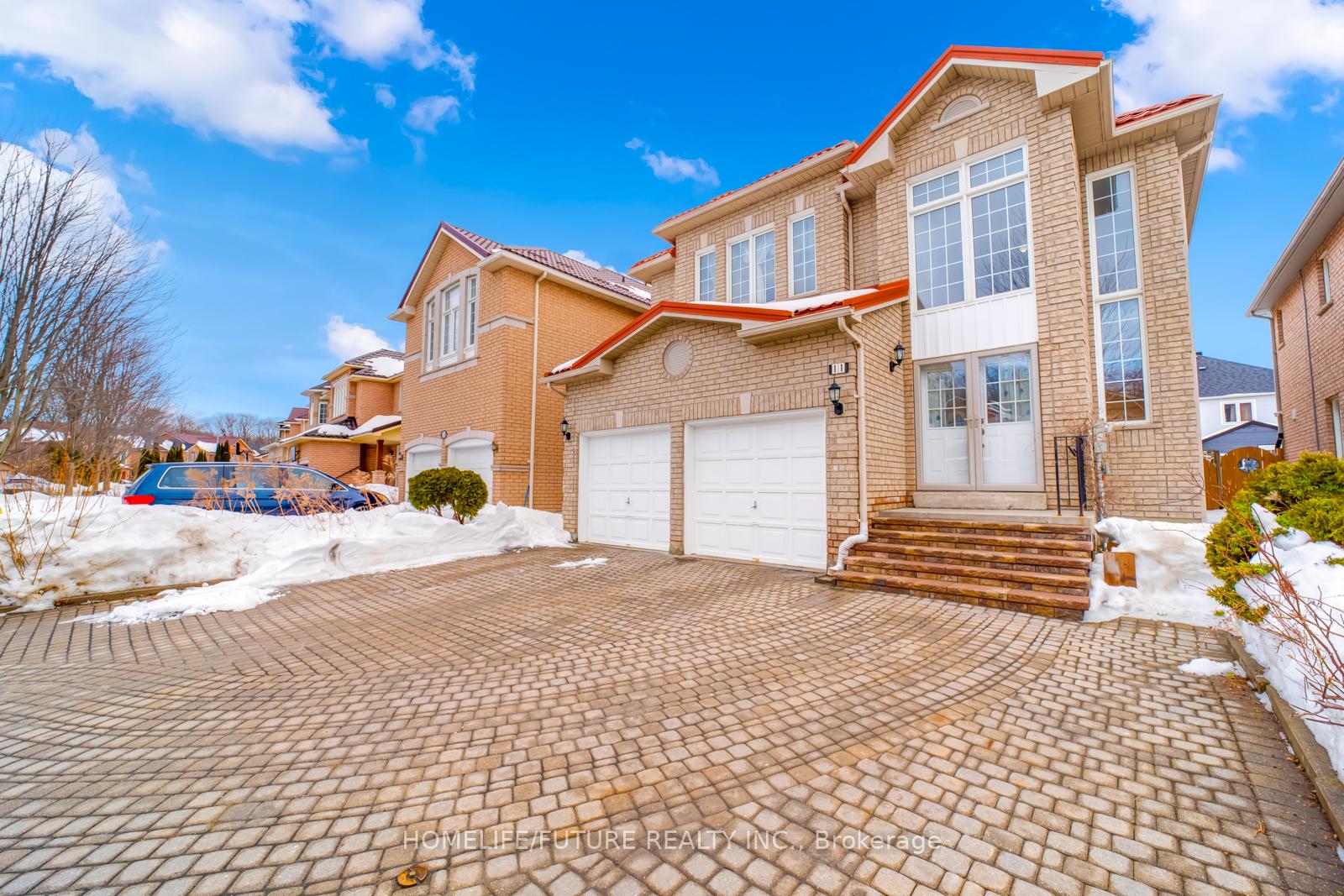 Photo 4 of 11 Ferncliffe Crescent, Markham, Cedarwood — HOMEH