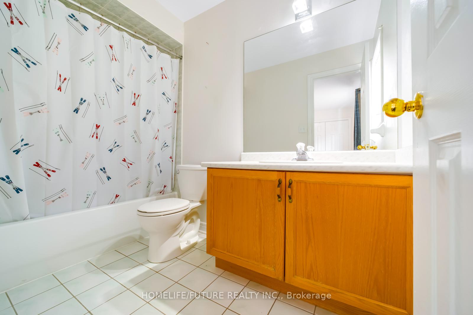 Photo 37 of 11 Ferncliffe Crescent, Markham, Cedarwood — HOMEH
