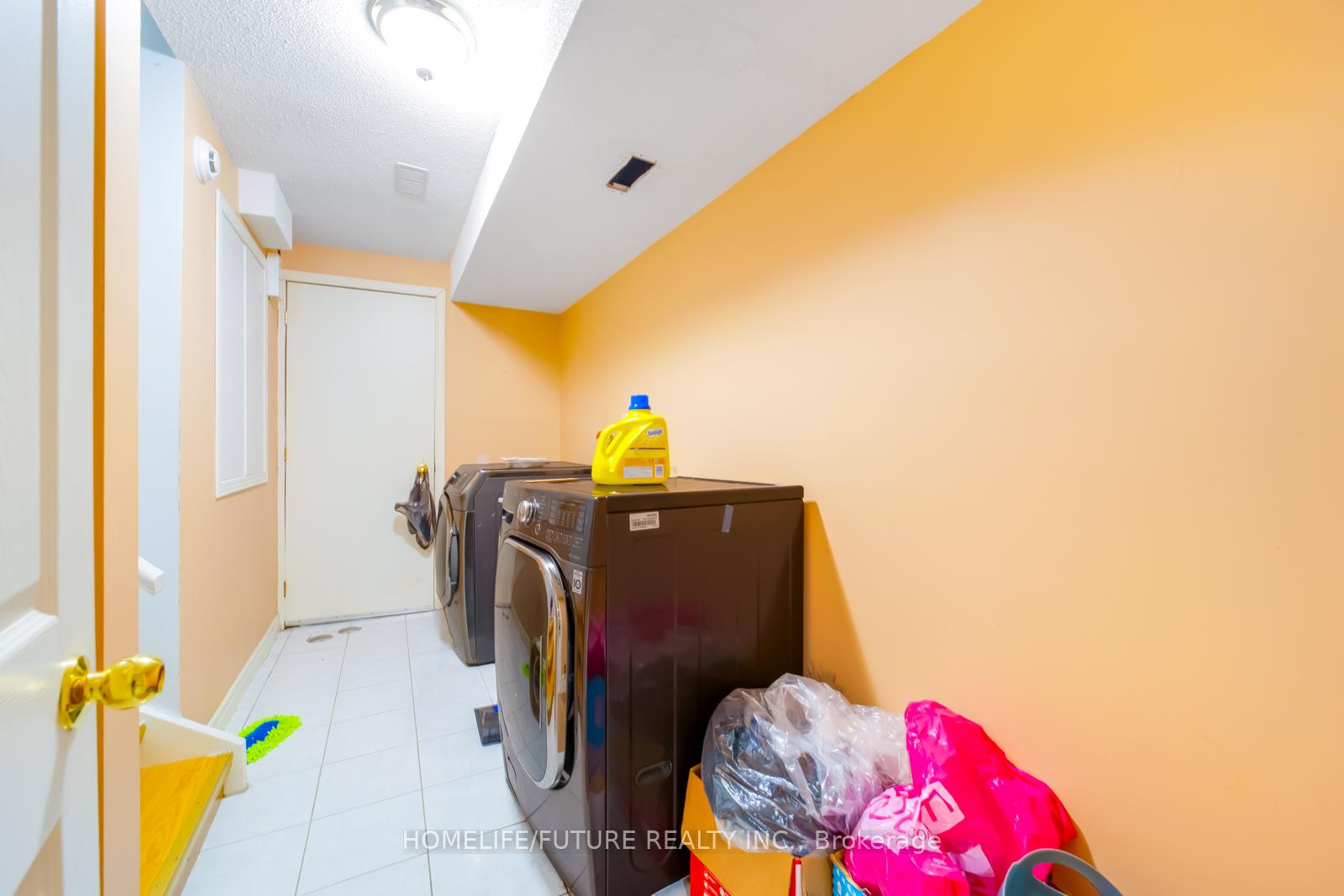 Photo 44 of 11 Ferncliffe Crescent, Markham, Cedarwood — HOMEH