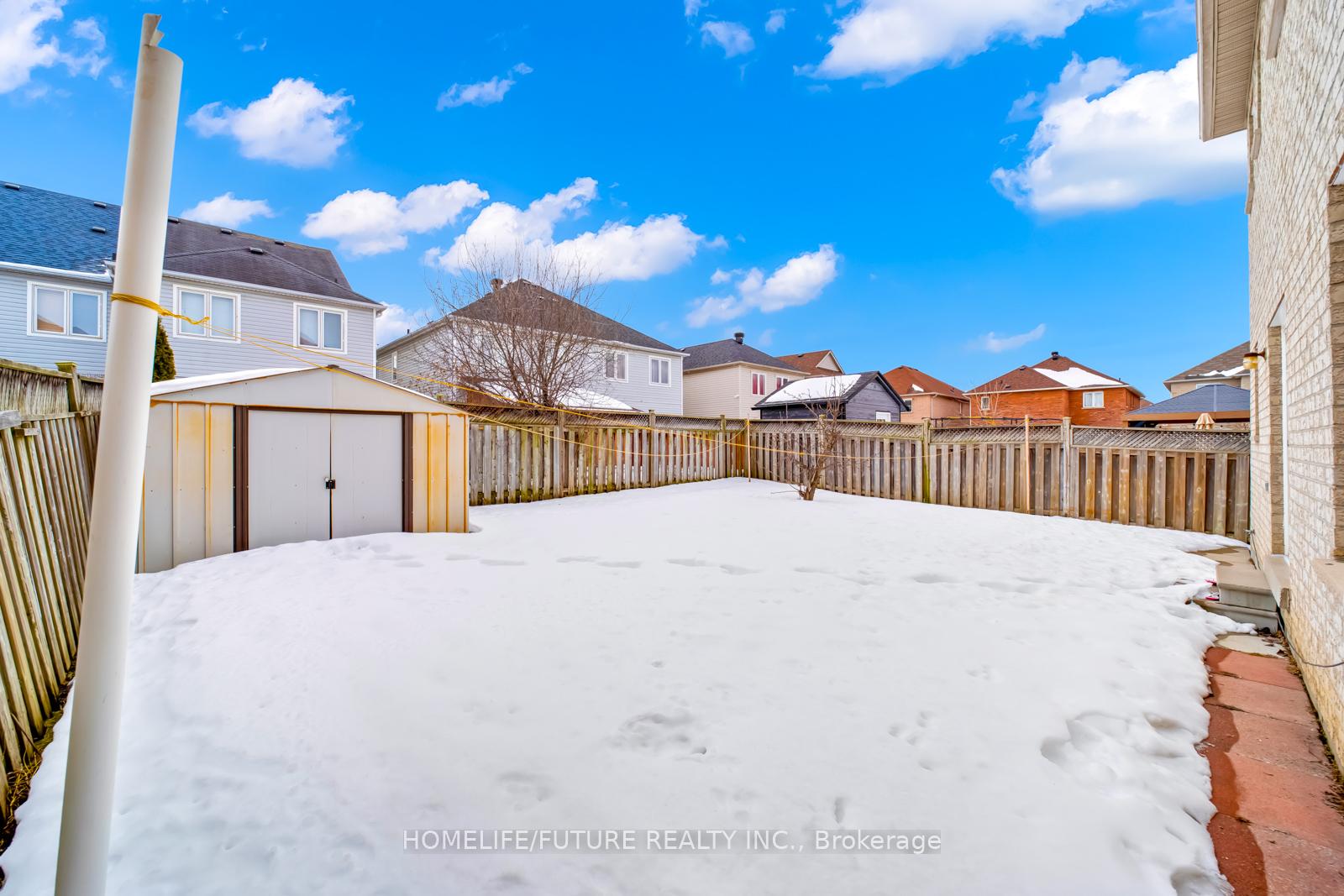 Photo 46 of 11 Ferncliffe Crescent, Markham, Cedarwood — HOMEH