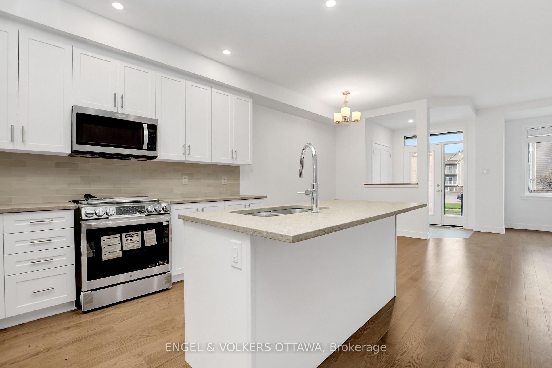 Photo 16 of 803 Anciano Crescent, Ottawa, Kanata - Emerald Meadows/Trailwest — HOMEH