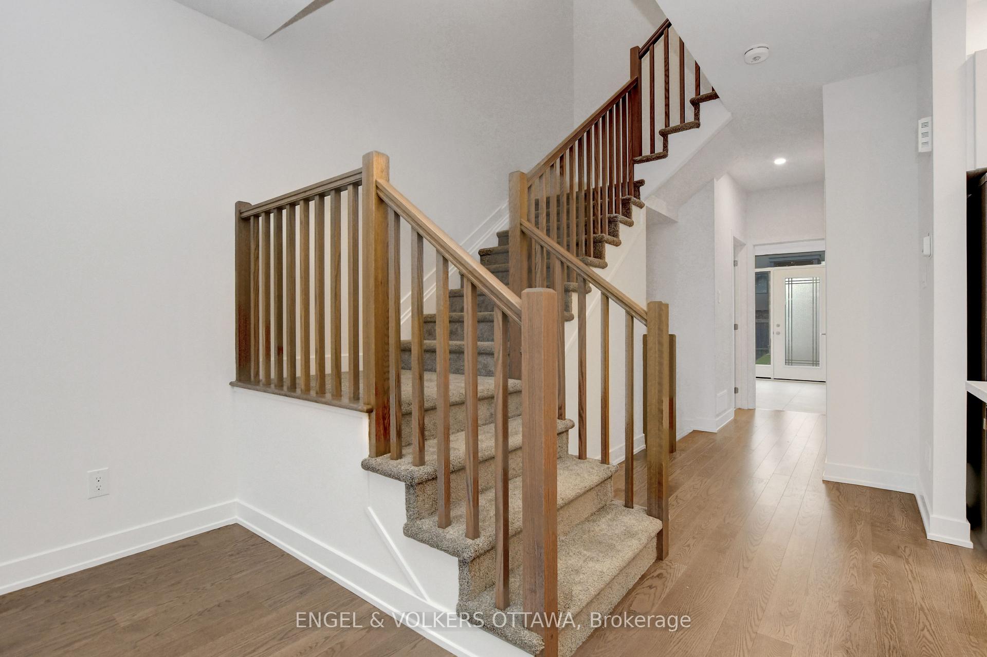 Photo 18 of 803 Anciano Crescent, Ottawa, Kanata - Emerald Meadows/Trailwest — HOMEH
