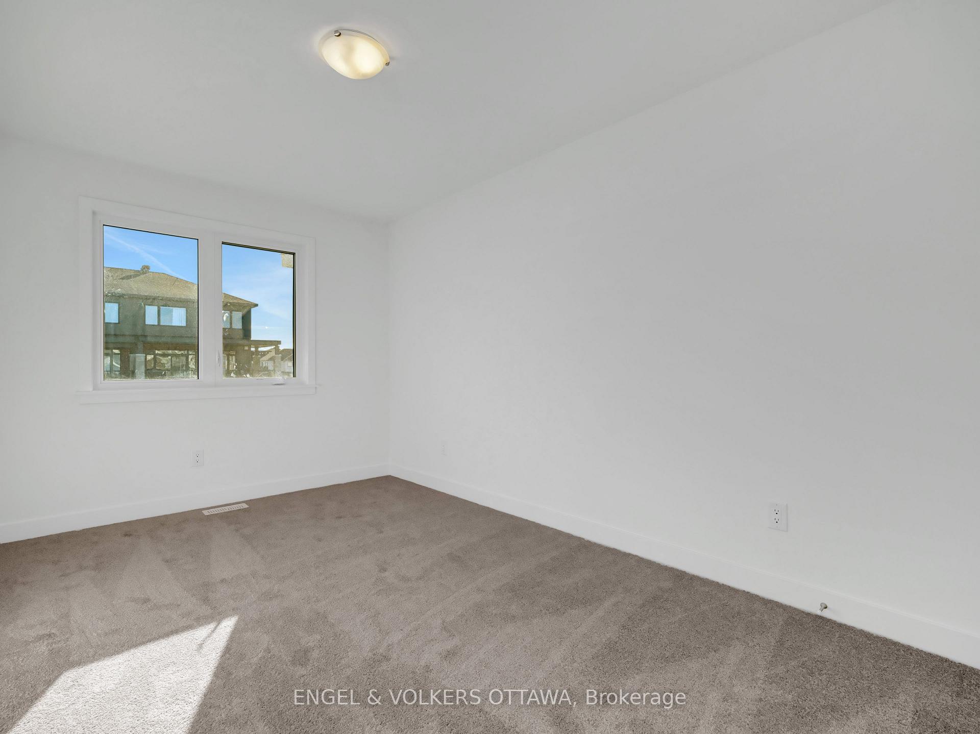 Photo 33 of 803 Anciano Crescent, Ottawa, Kanata - Emerald Meadows/Trailwest — HOMEH