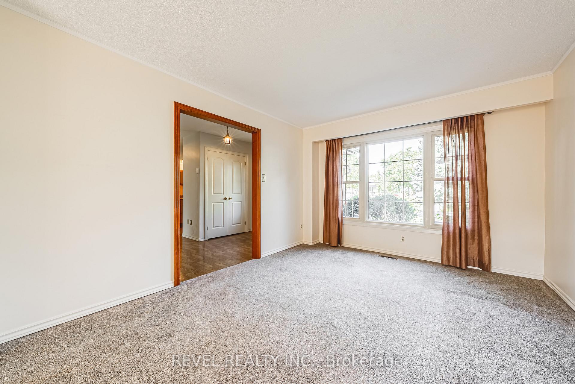 Photo 6 of 594 Moorelands Crescent, Milton, Timberlea — HOMEH