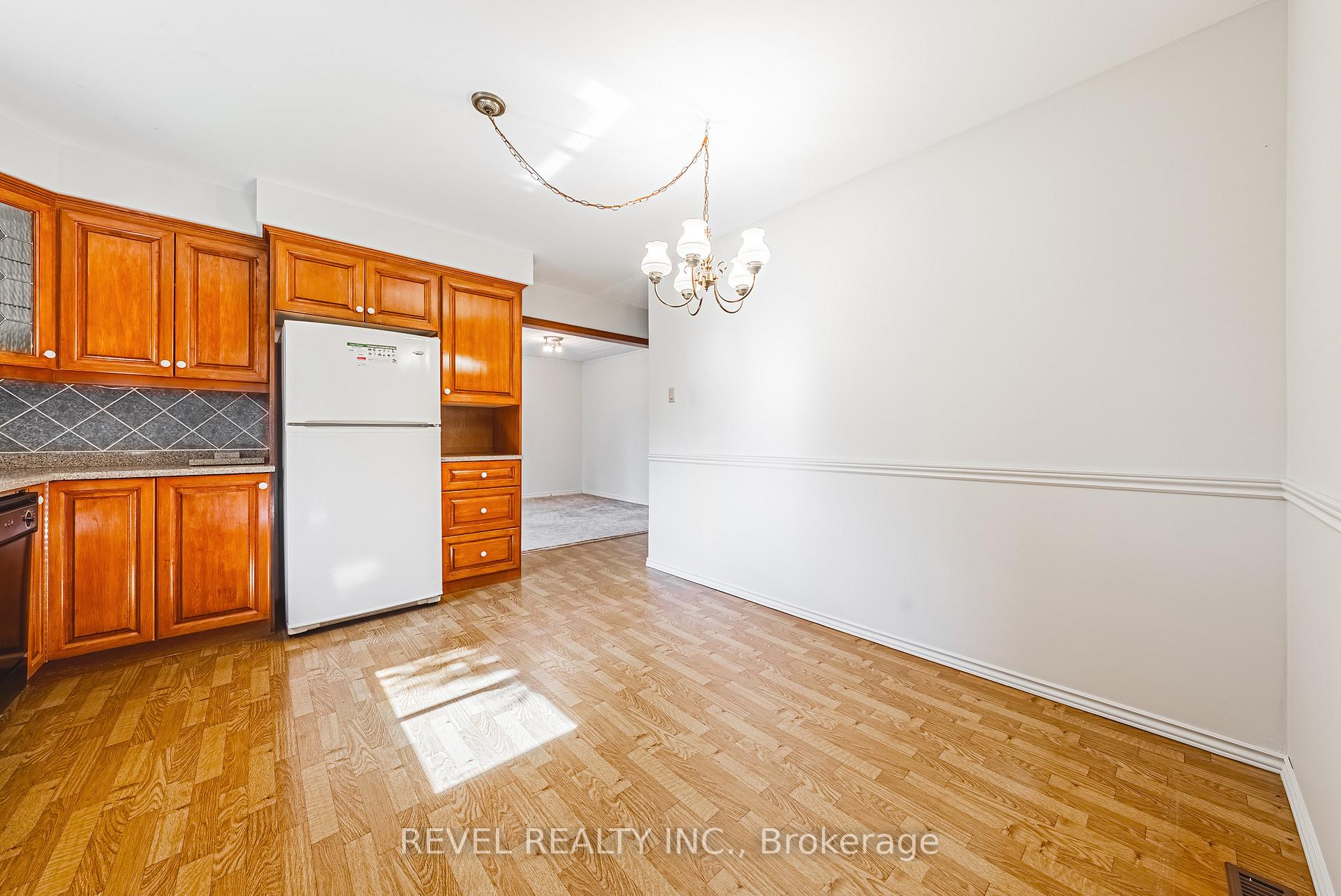 Photo 9 of 594 Moorelands Crescent, Milton, Timberlea — HOMEH