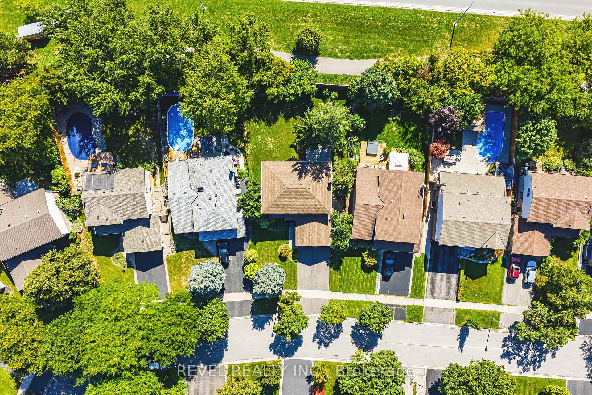 Photo 29 of 594 Moorelands Crescent, Milton, Timberlea — HOMEH