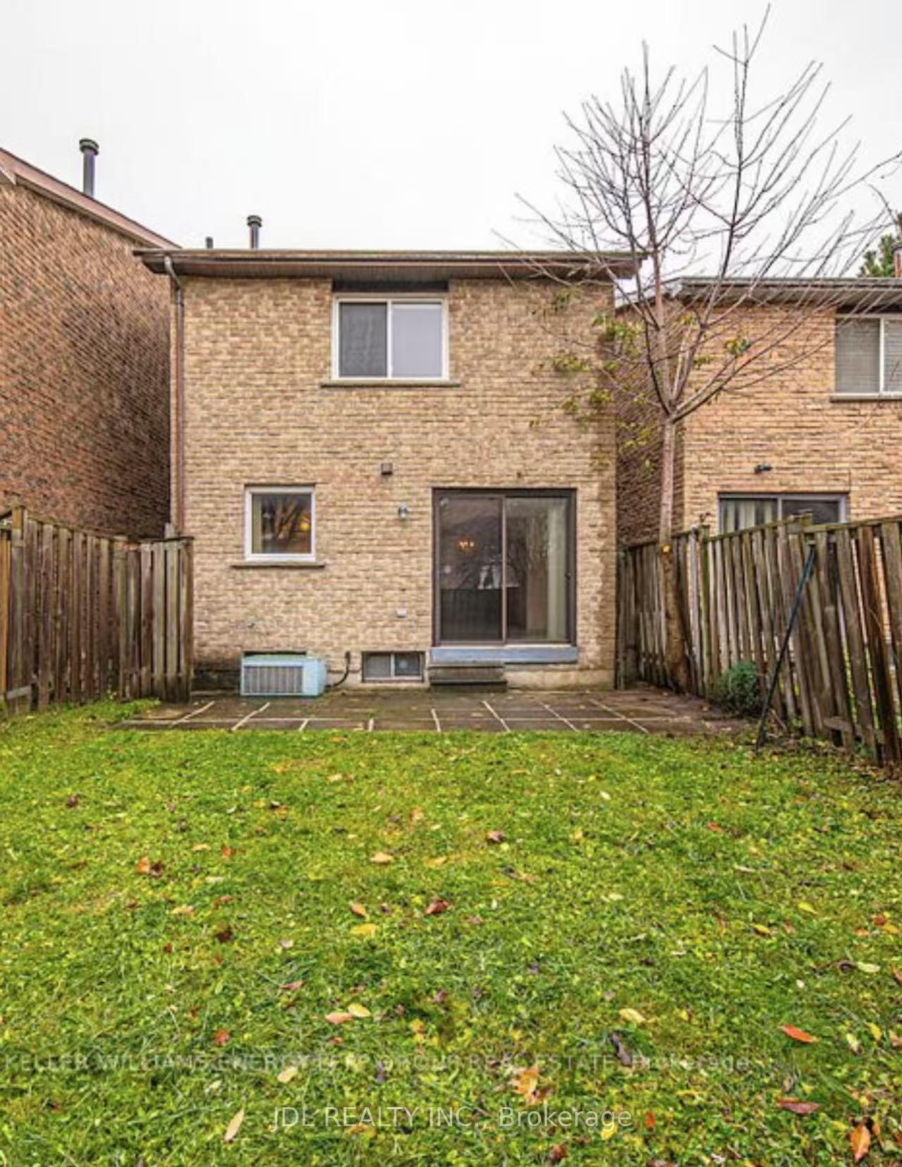Photo 9 of 6 Maitland Drive, Markham, Milliken Mills West — HOMEH