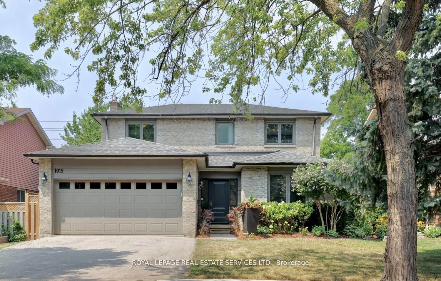 Front of 1019 Mesa Crescent