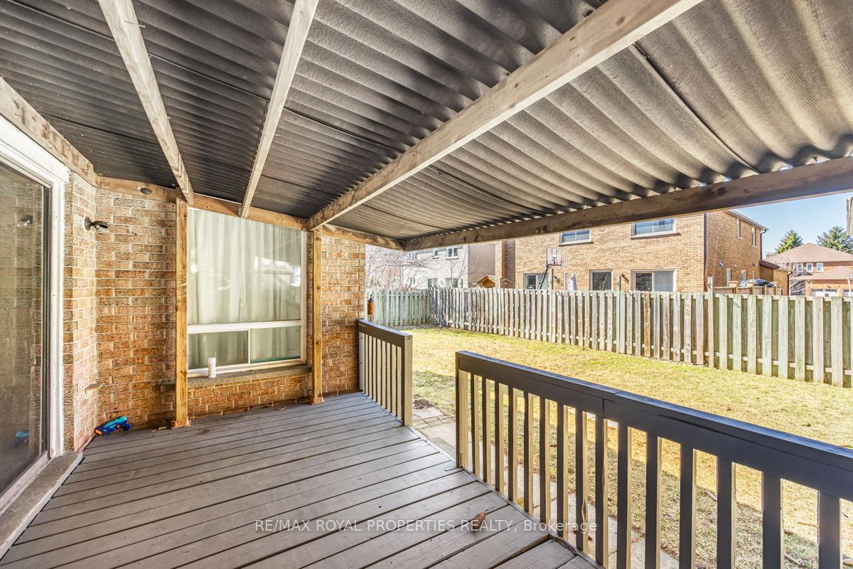 Photo 28 of 101 Forbes Crescent, Markham, Milliken Mills East — HOMEH