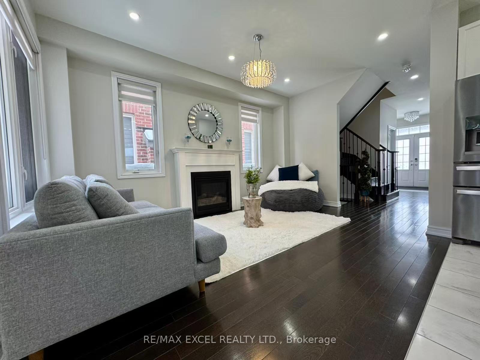 Photo 9 of 576 William Forster Road, Markham, Cornell — HOMEH