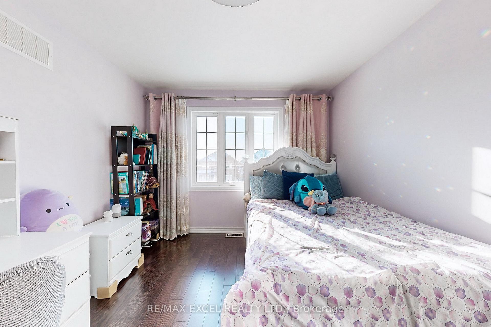 Photo 23 of 576 William Forster Road, Markham, Cornell — HOMEH