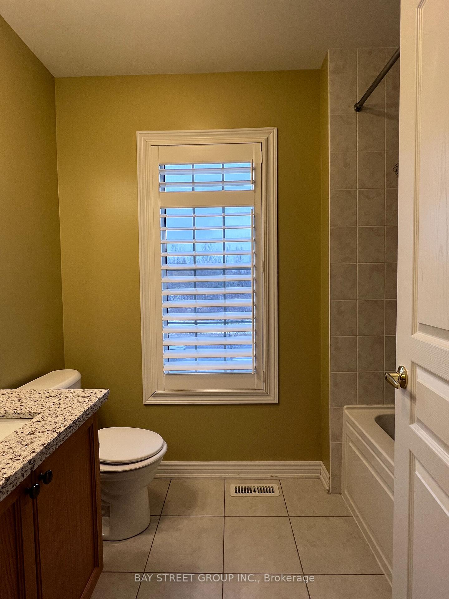Photo 16 of 27 Turnhouse Crescent, Markham, Cedar Grove — HOMEH