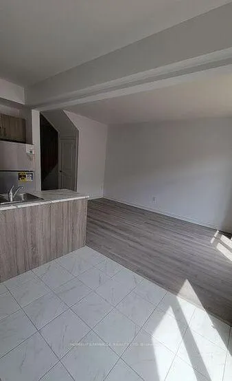 Photo 2 of Unit 1, 7344 Sandy Ridge Common, Niagara Falls, Oldfield — HOMEH