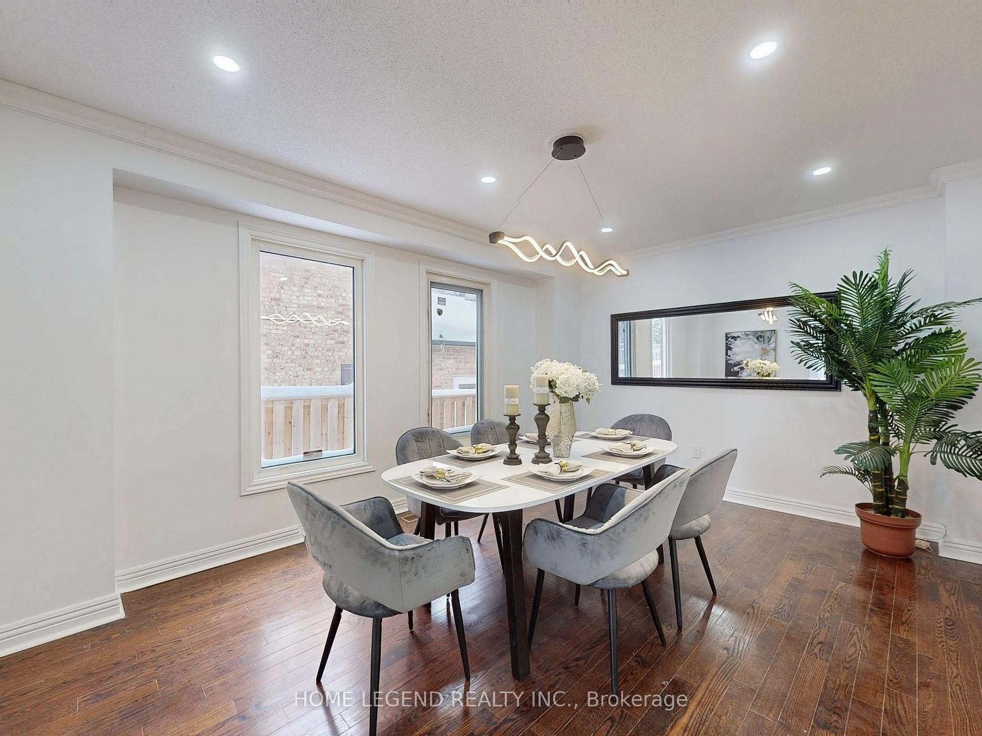 Photo 4 of 38 Lancashire Road, Markham, Unionville — HOMEH