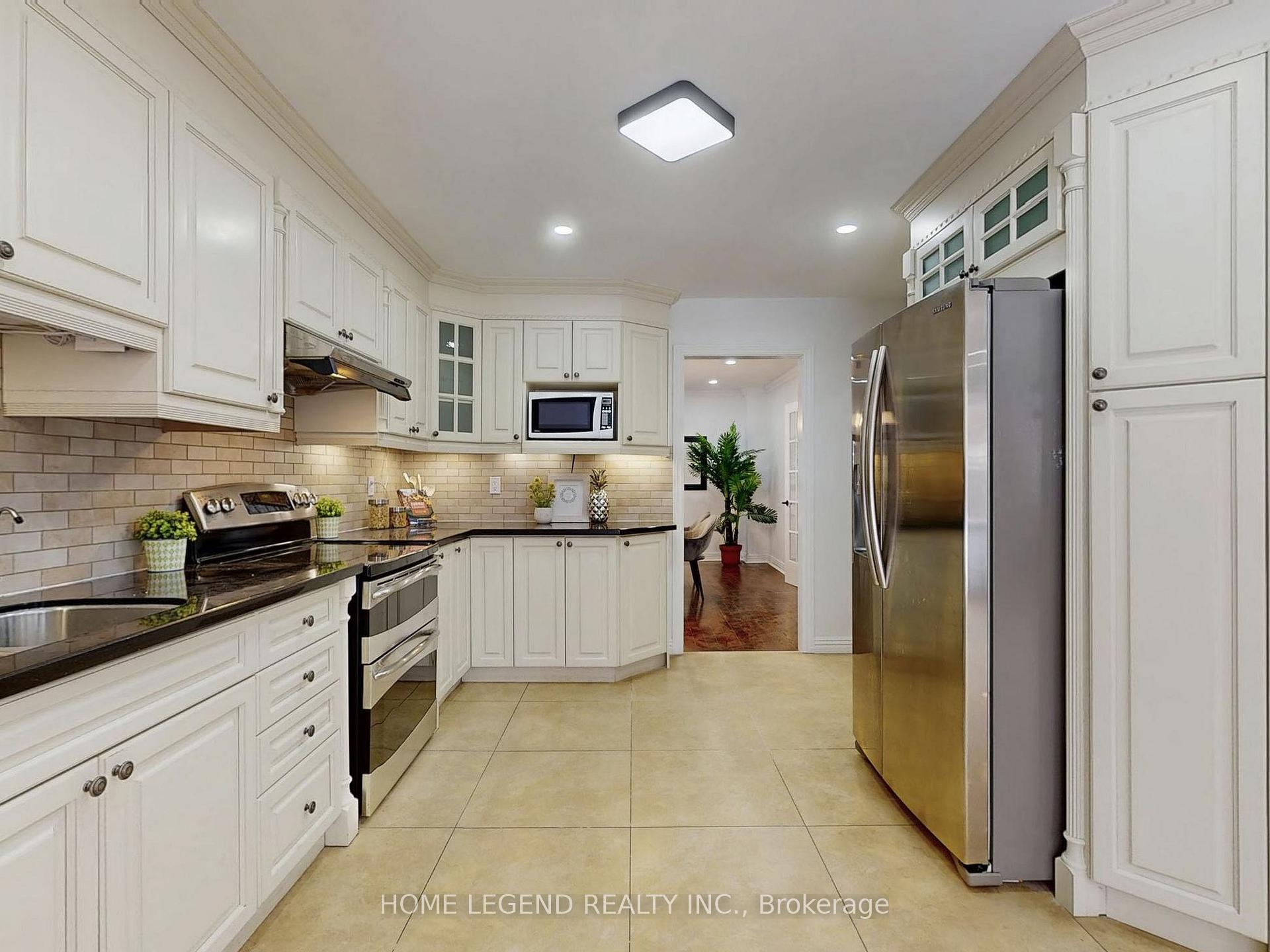 Photo 9 of 38 Lancashire Road, Markham, Unionville — HOMEH