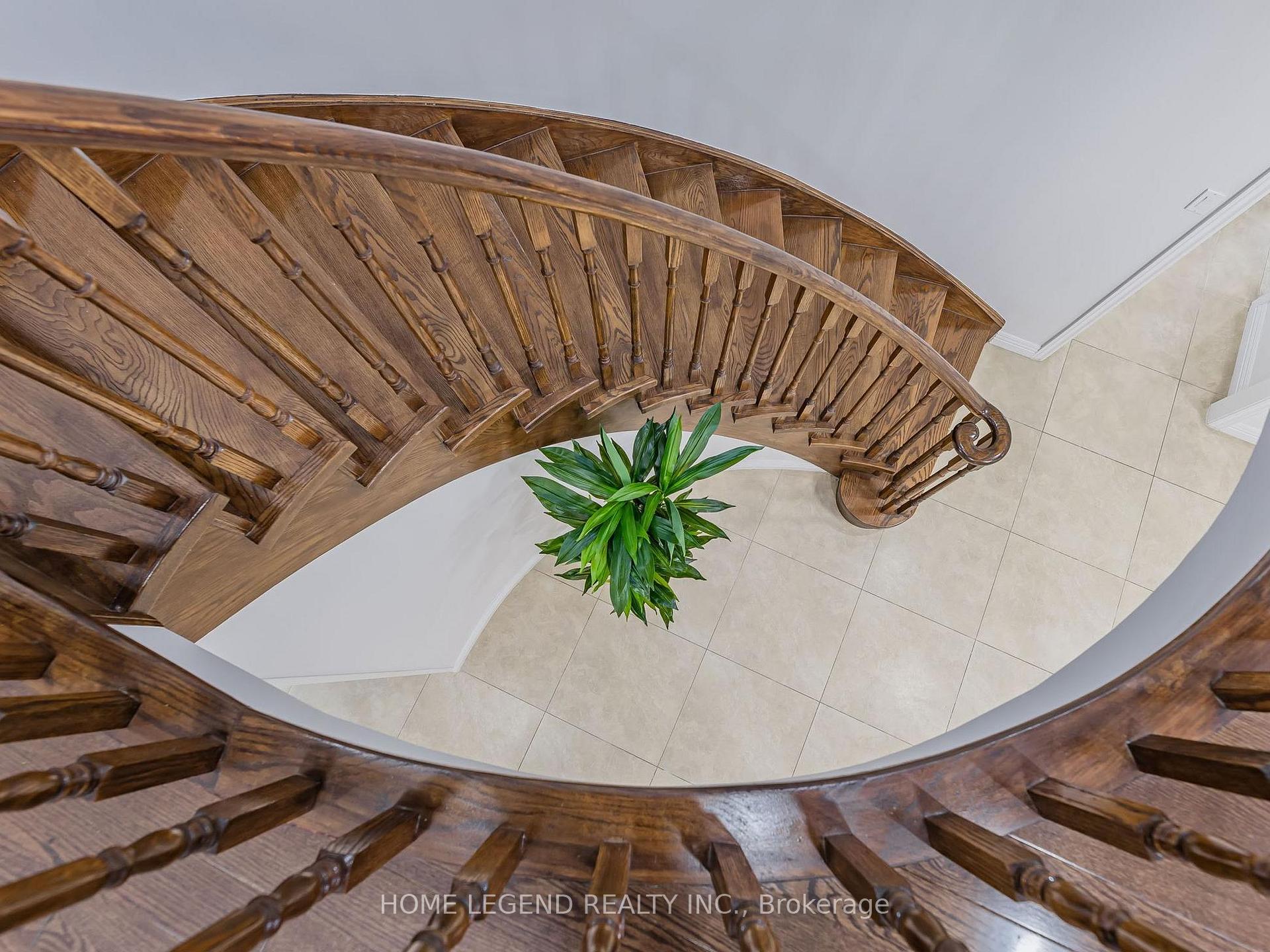 Photo 13 of 38 Lancashire Road, Markham, Unionville — HOMEH
