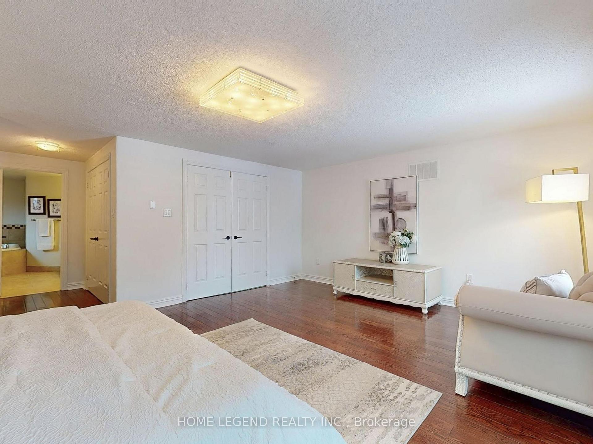 Photo 16 of 38 Lancashire Road, Markham, Unionville — HOMEH