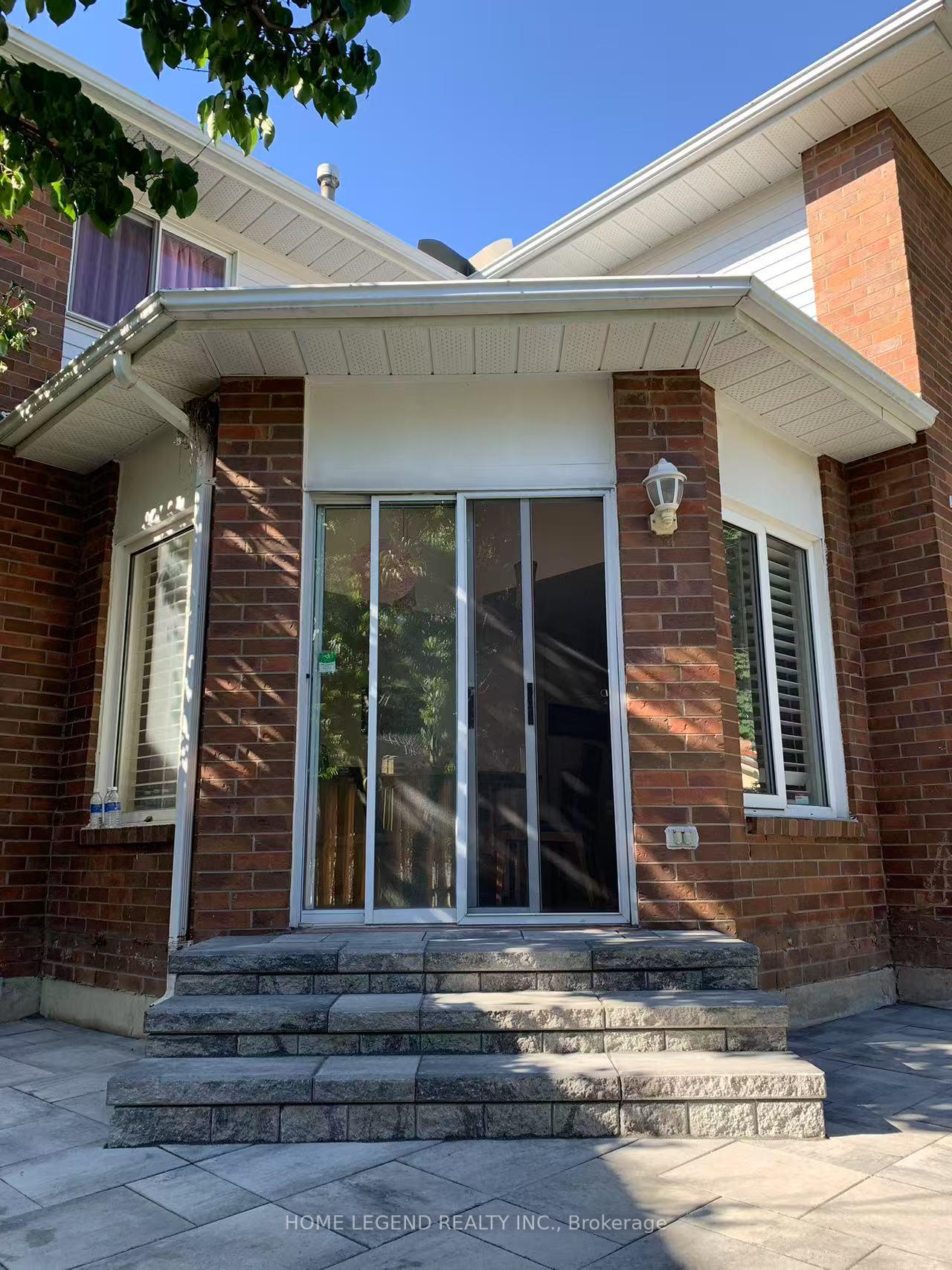 Photo 30 of 38 Lancashire Road, Markham, Unionville — HOMEH