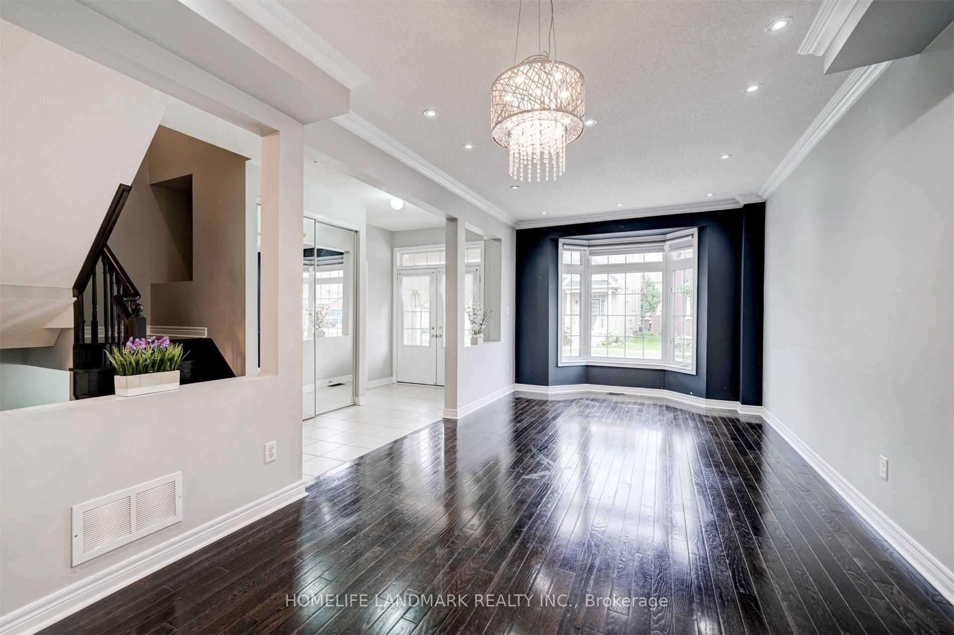 Photo 6 of 18 Greenery Road, Markham, Cornell — HOMEH