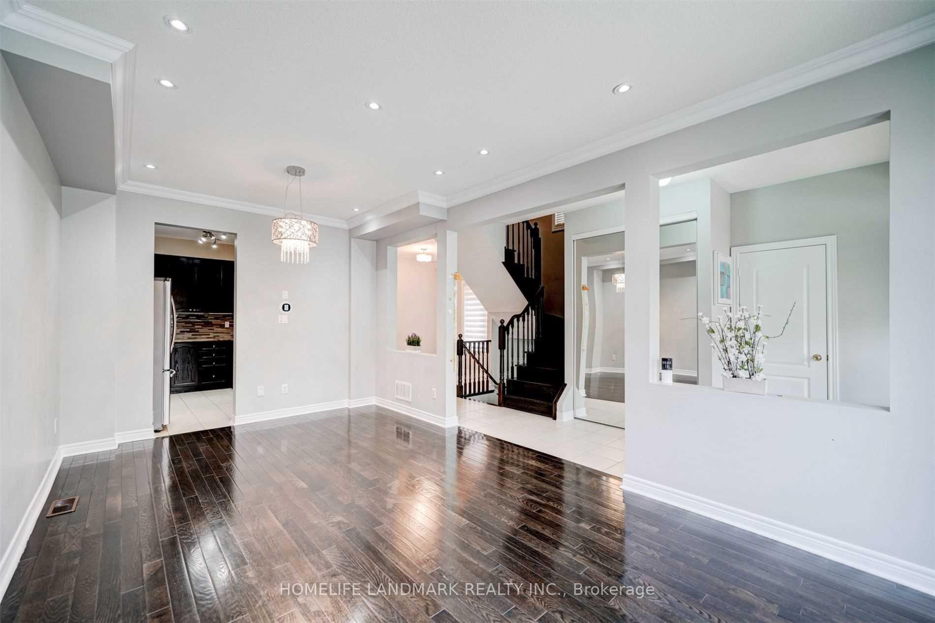 Photo 7 of 18 Greenery Road, Markham, Cornell — HOMEH