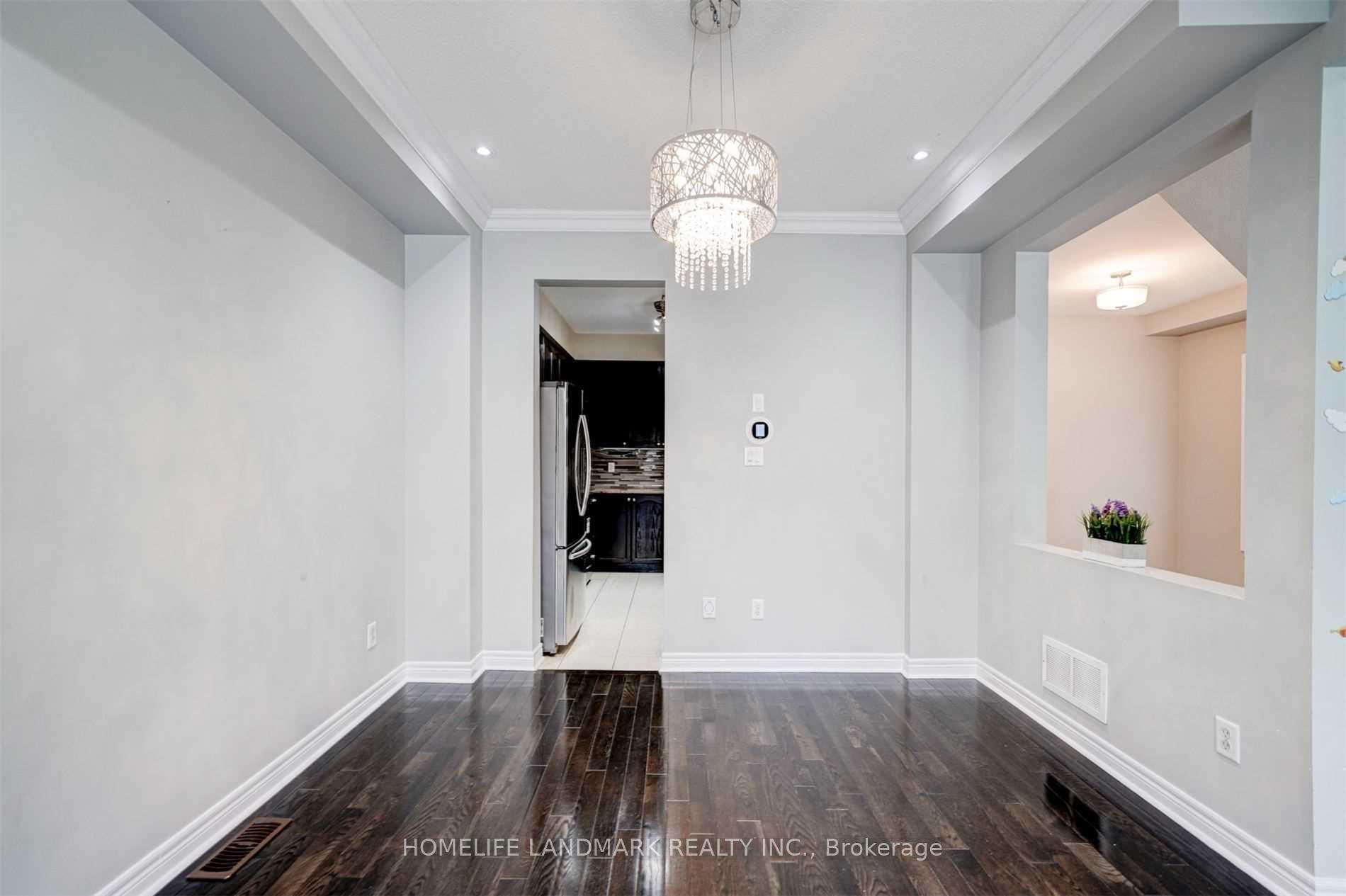 Photo 11 of 18 Greenery Road, Markham, Cornell — HOMEH
