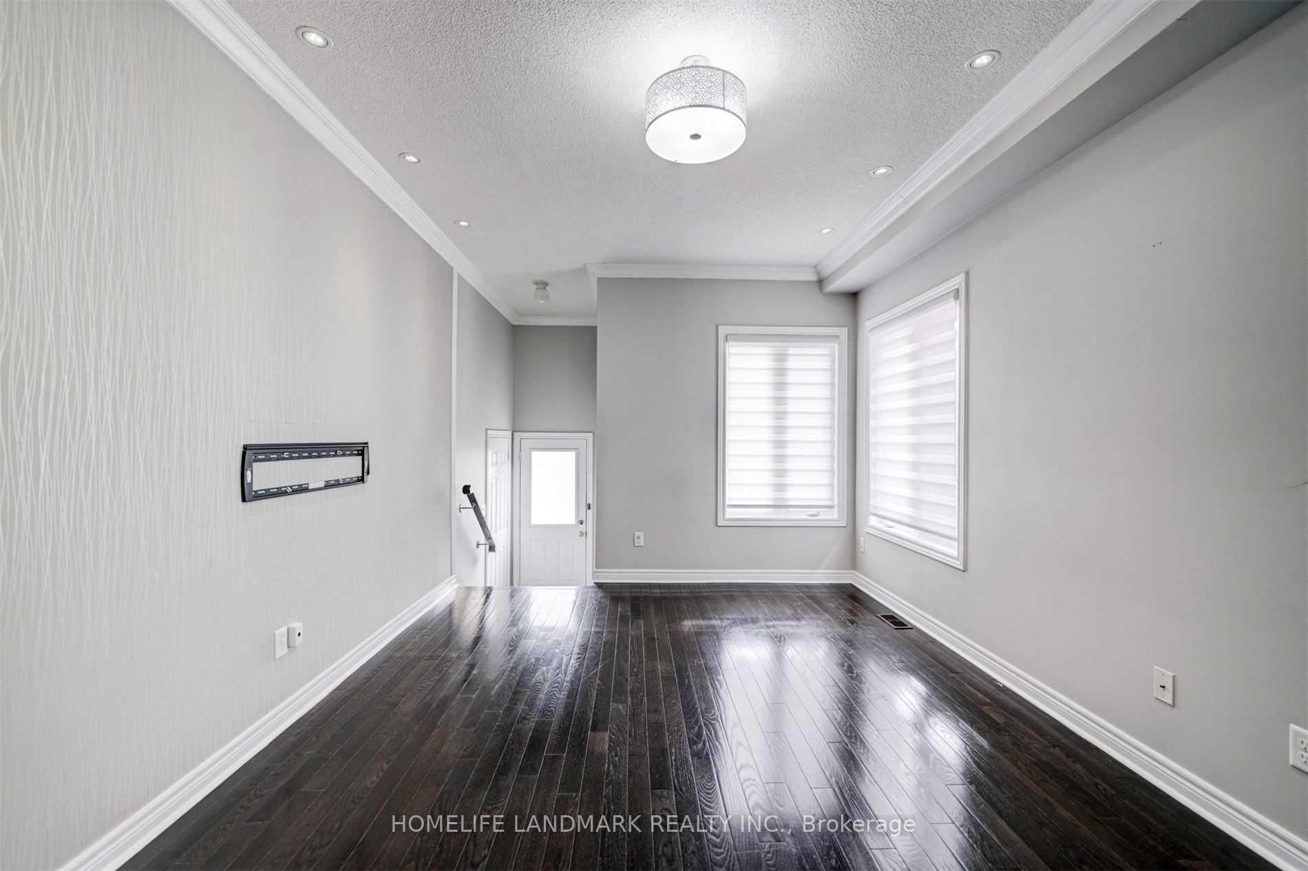 Photo 12 of 18 Greenery Road, Markham, Cornell — HOMEH