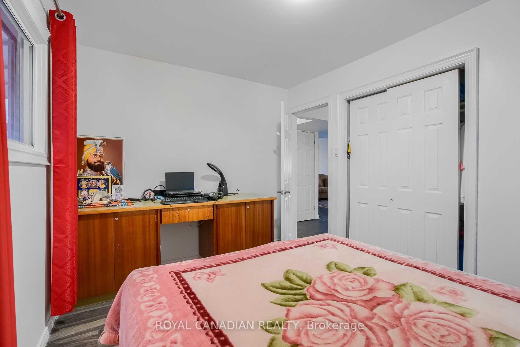 Photo 14 of 571 West 5th Street, Hamilton, Yeoville — HOMEH