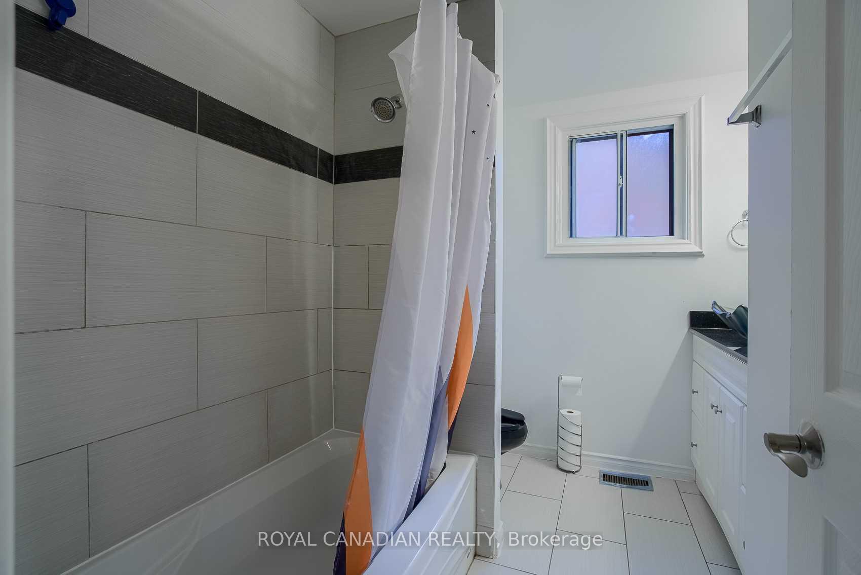 Photo 28 of 571 West 5th Street, Hamilton, Yeoville — HOMEH
