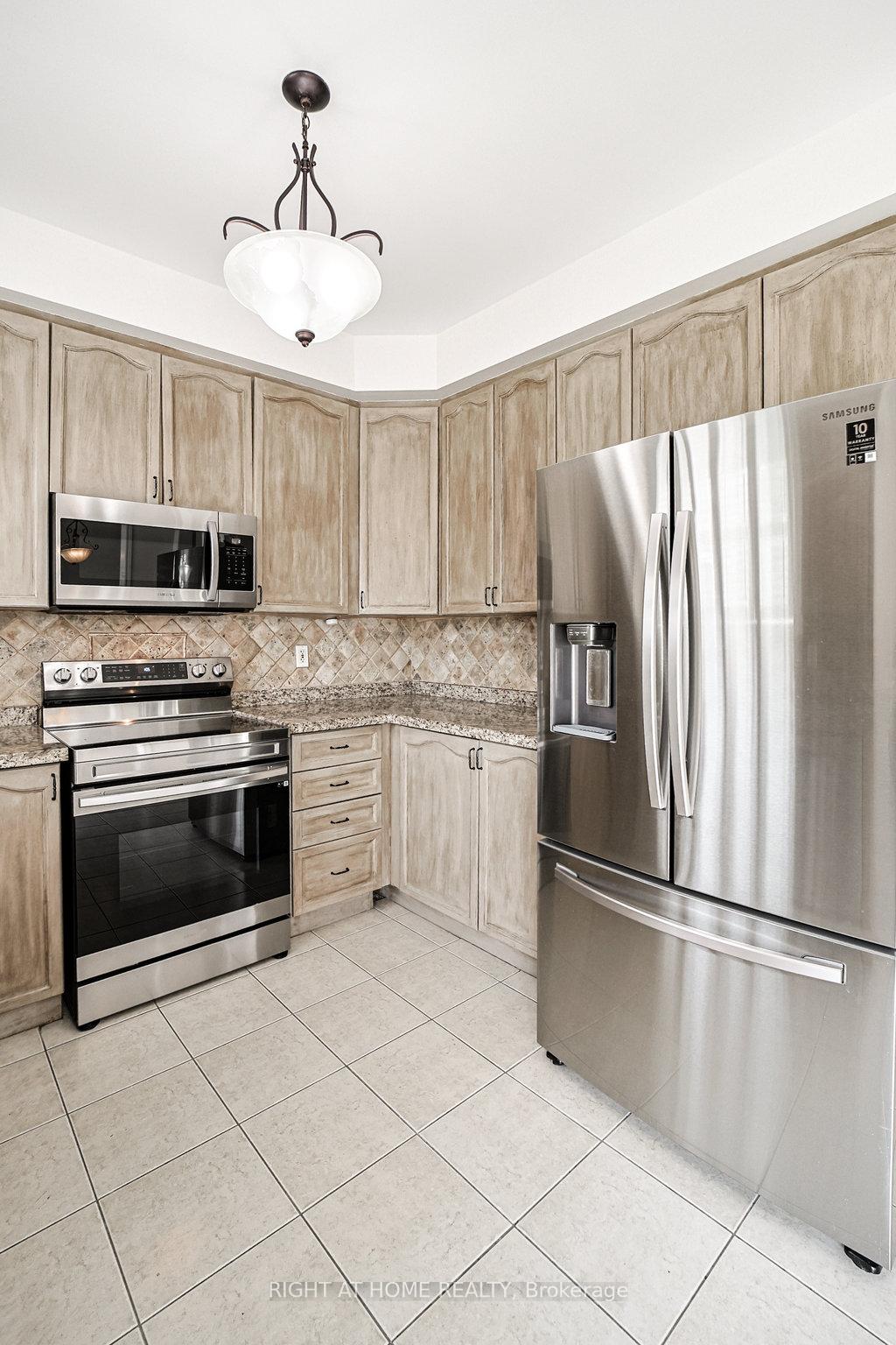 Photo 45 of 176 Cooke Crescent, Milton, Dempsey — HOMEH
