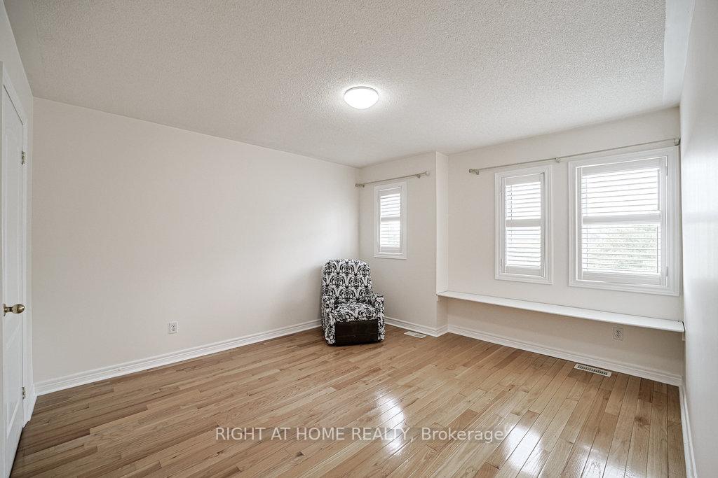 Photo 12 of 176 Cooke Crescent, Milton, Dempsey — HOMEH