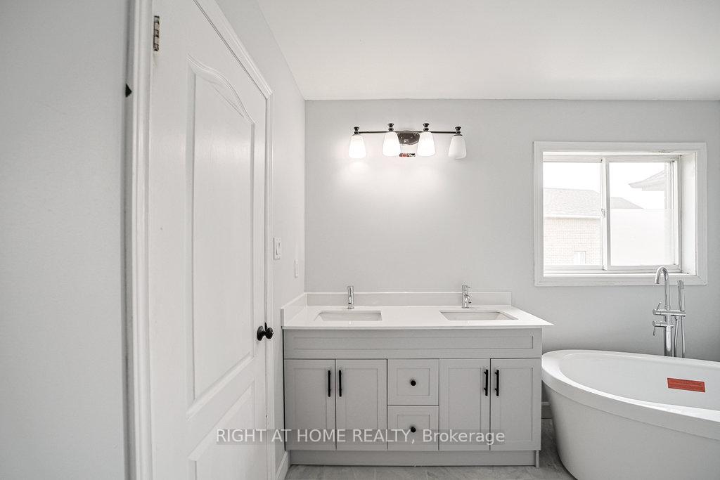 Photo 24 of 176 Cooke Crescent, Milton, Dempsey — HOMEH