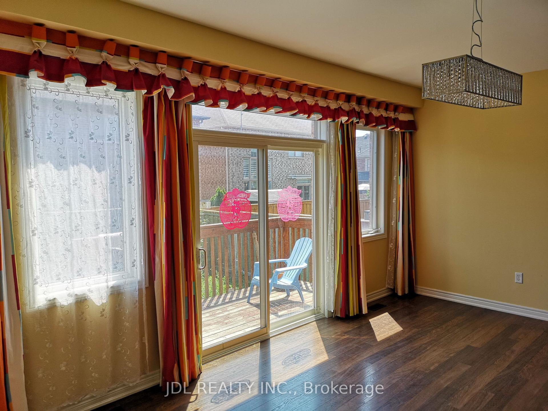 Photo 5 of 7 Willow Street, Markham, Wismer — HOMEH
