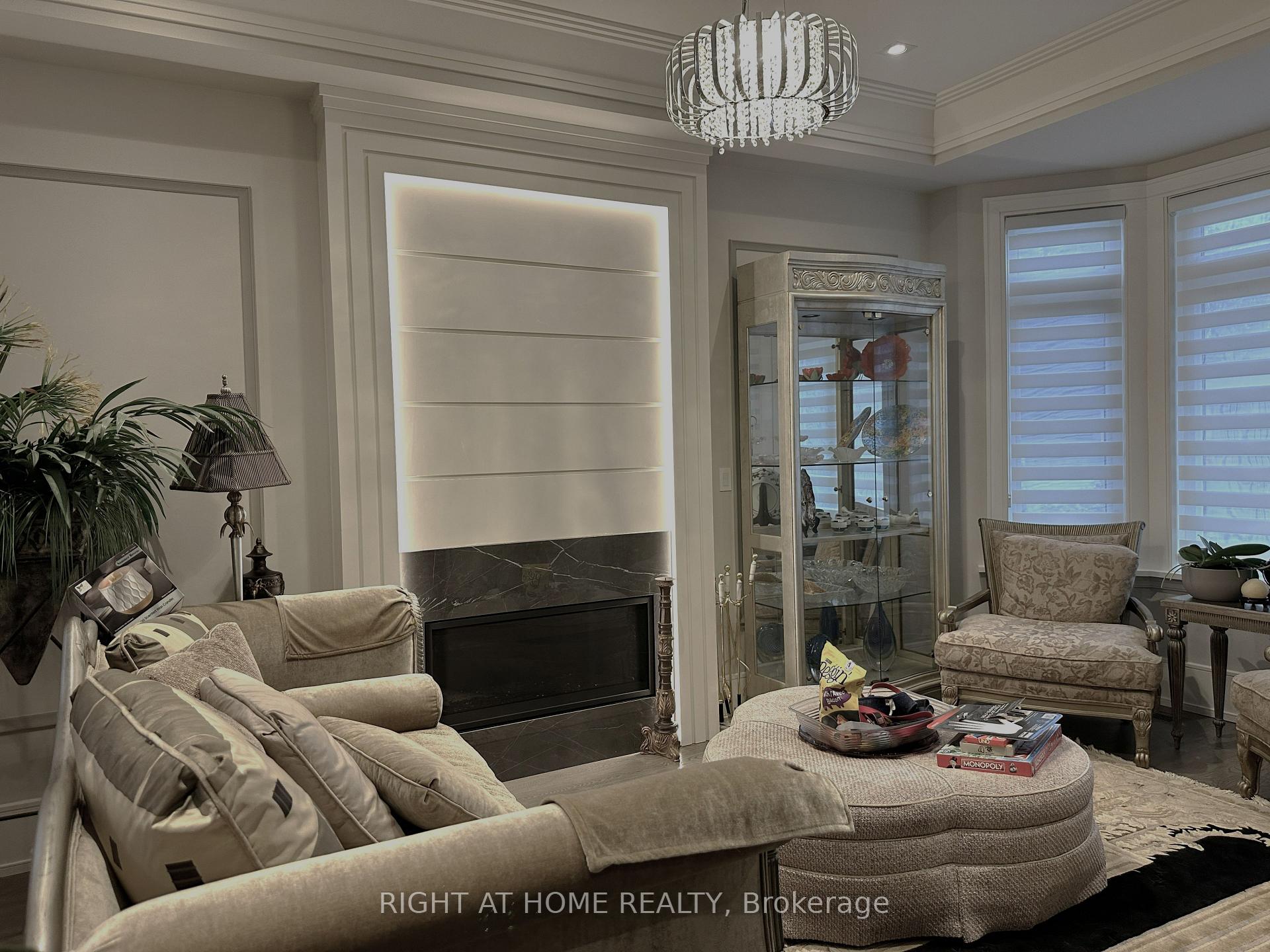 Photo 2 of 187 Clark Avenue, Markham, Thornhill — HOMEH