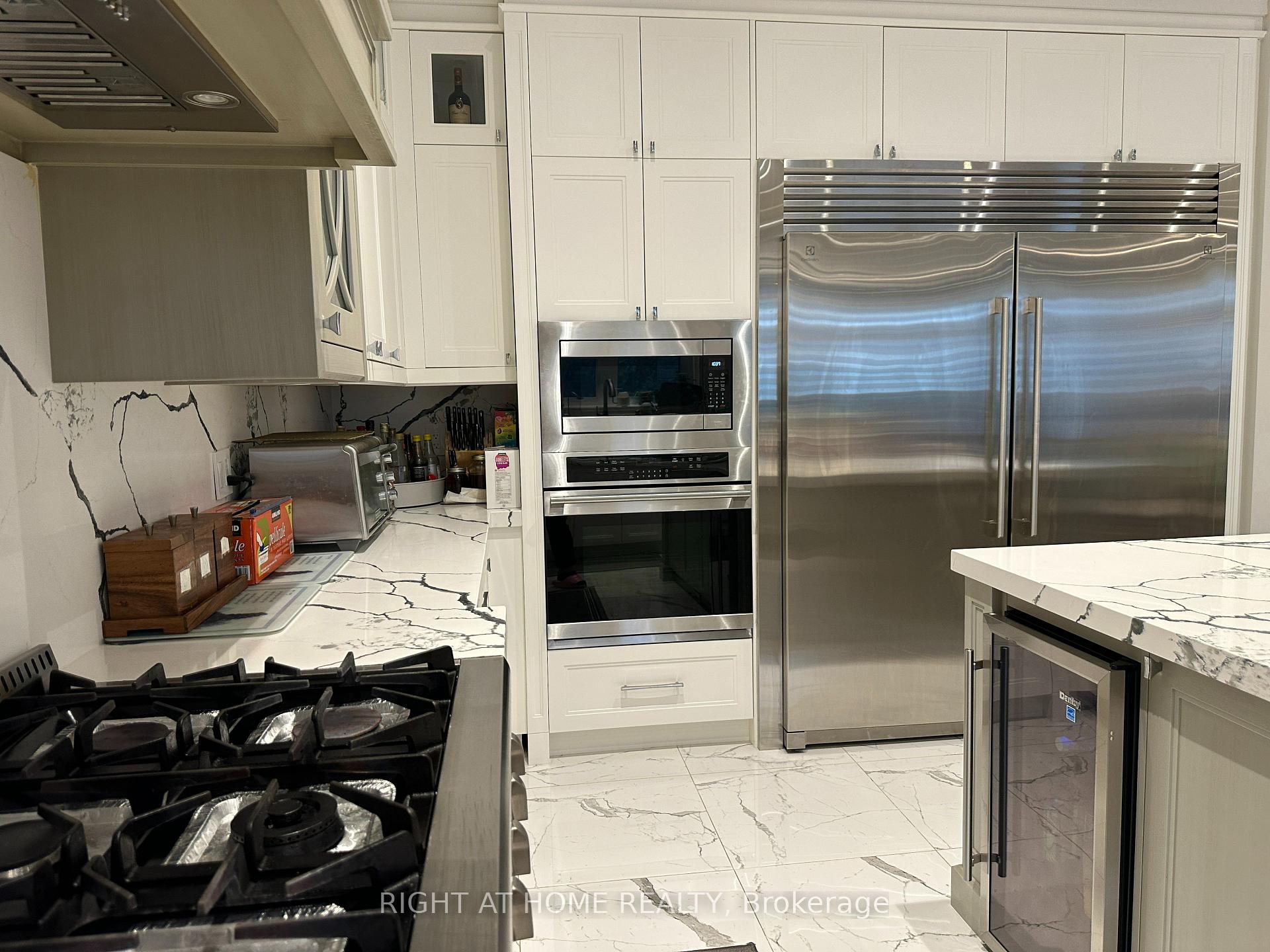 Photo 7 of 187 Clark Avenue, Markham, Thornhill — HOMEH
