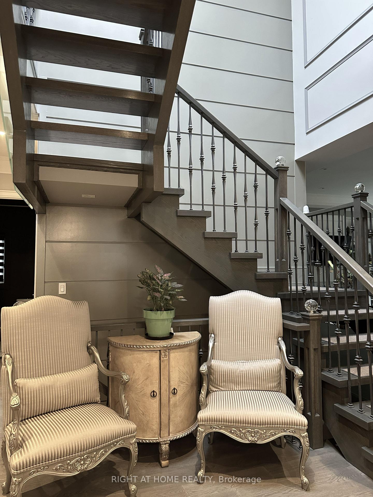 Photo 11 of 187 Clark Avenue, Markham, Thornhill — HOMEH