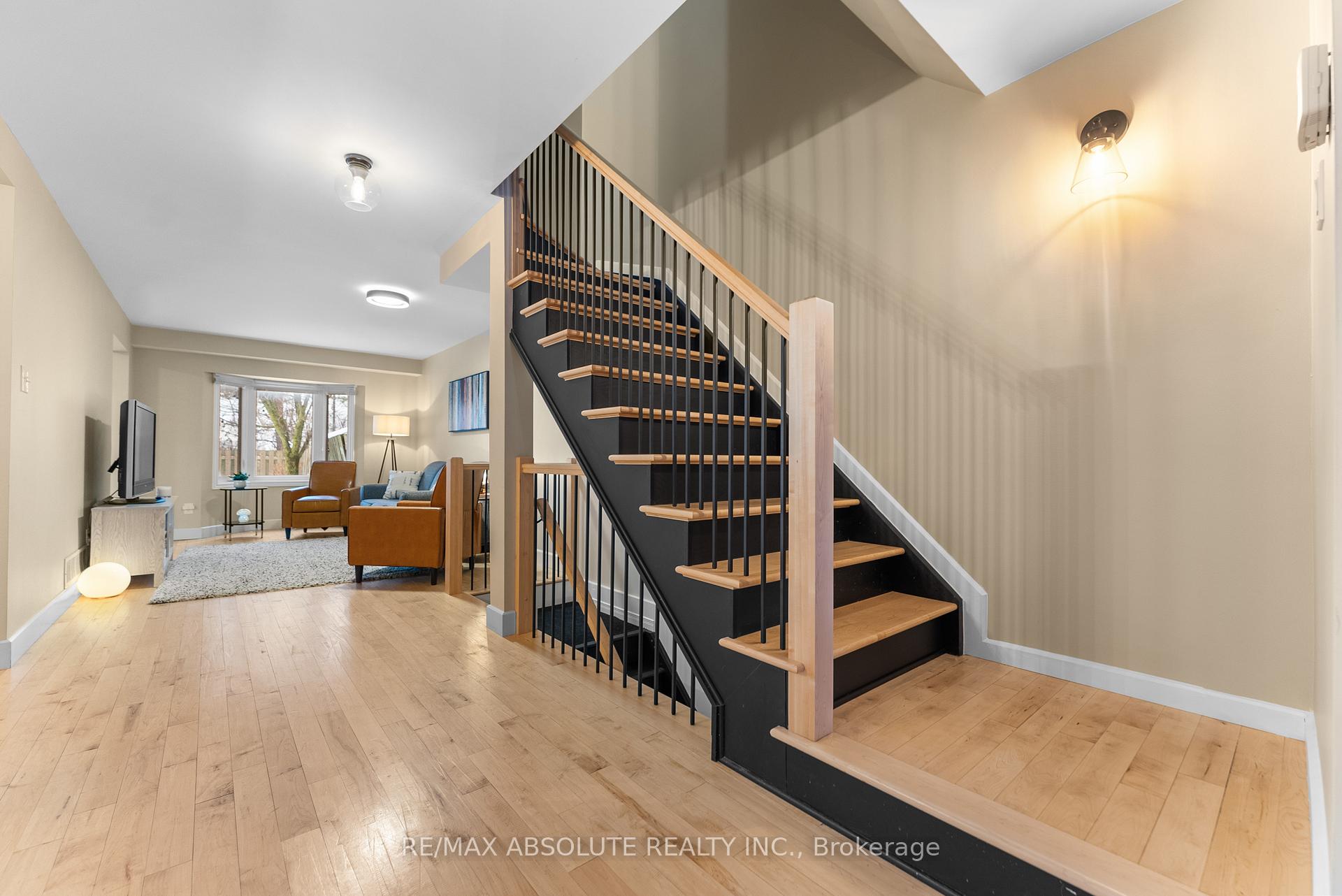 Photo 9 of 3 Hendrie Court, Ottawa, Kanata - Katimavik — HOMEH