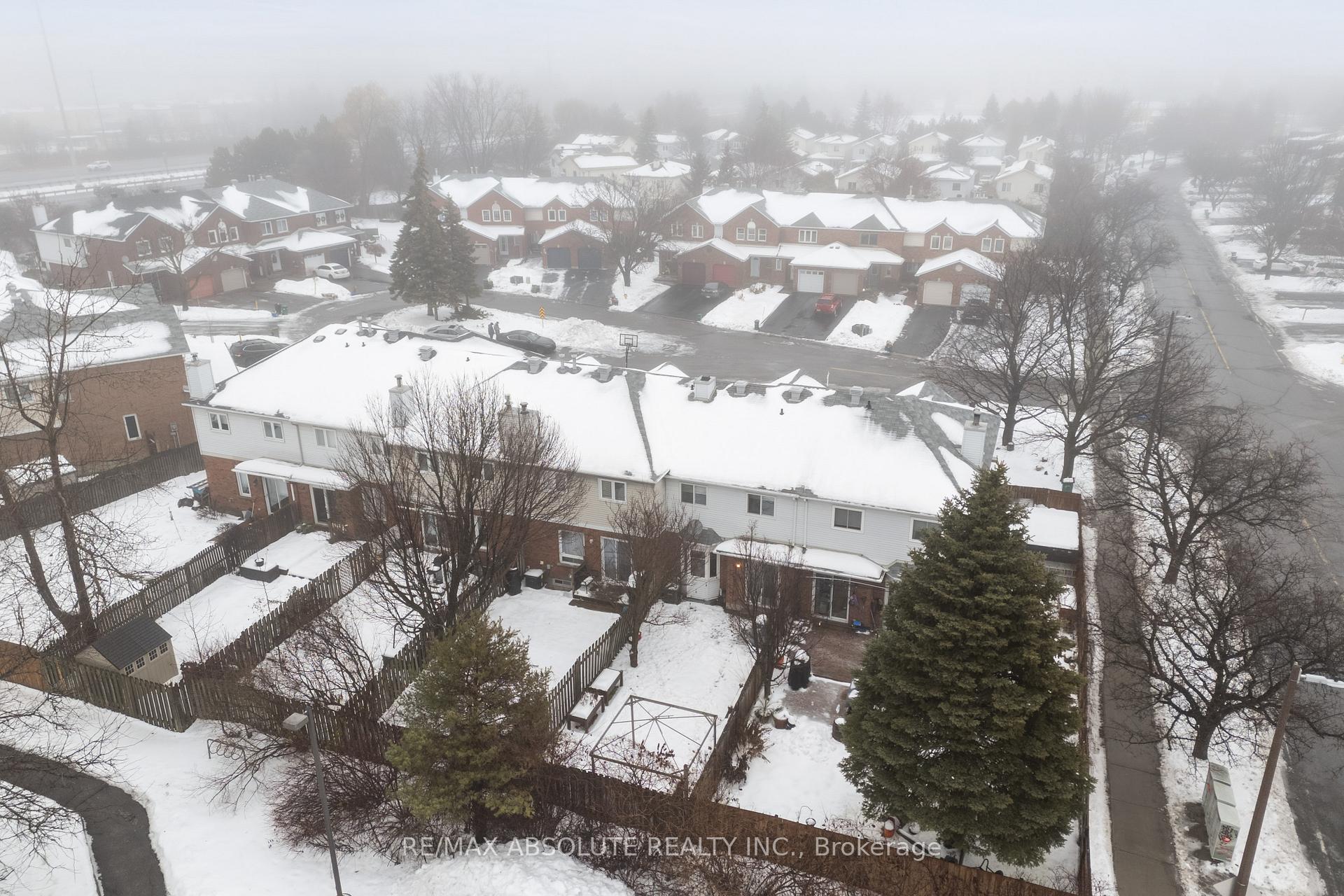 Photo 35 of 3 Hendrie Court, Ottawa, Kanata - Katimavik — HOMEH