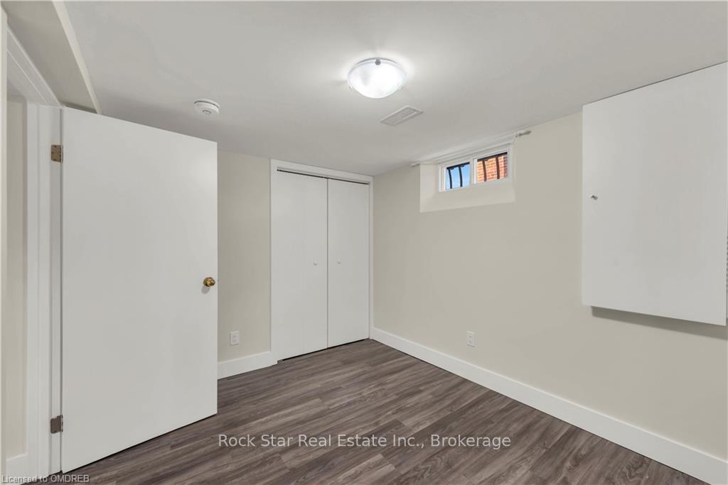 Photo 11 of Unit B, 36 Ferrara Street, Hamilton, Huntington — HOMEH