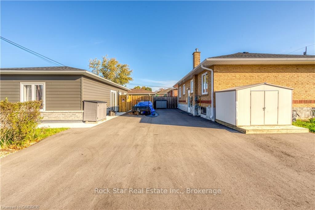 Photo 19 of Unit B, 36 Ferrara Street, Hamilton, Huntington — HOMEH
