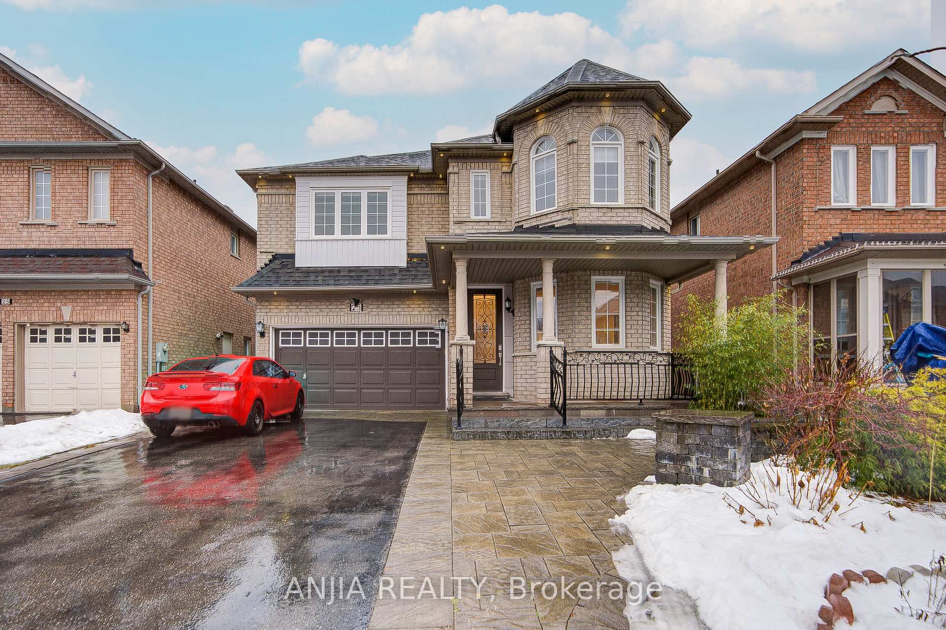 Photo 2 of 23 Annina Crescent, Markham, Village Green-South Unionville — HOMEH